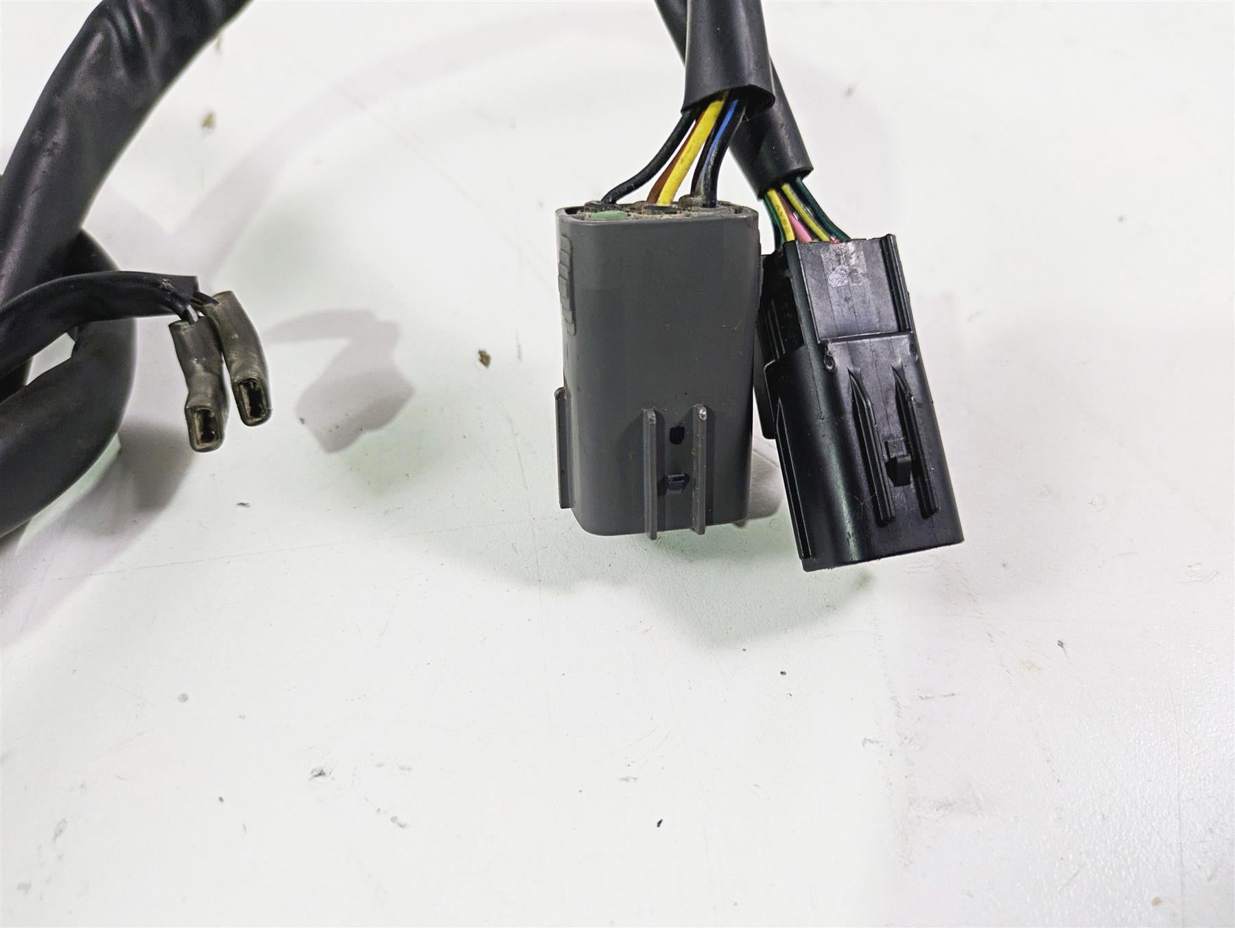 2020 Suzuki V-Strom 1050 XT Left Hand Turn Signal Control Switch 37400-06L00 {{ shop.shopifyCountryName }} - Mototech271