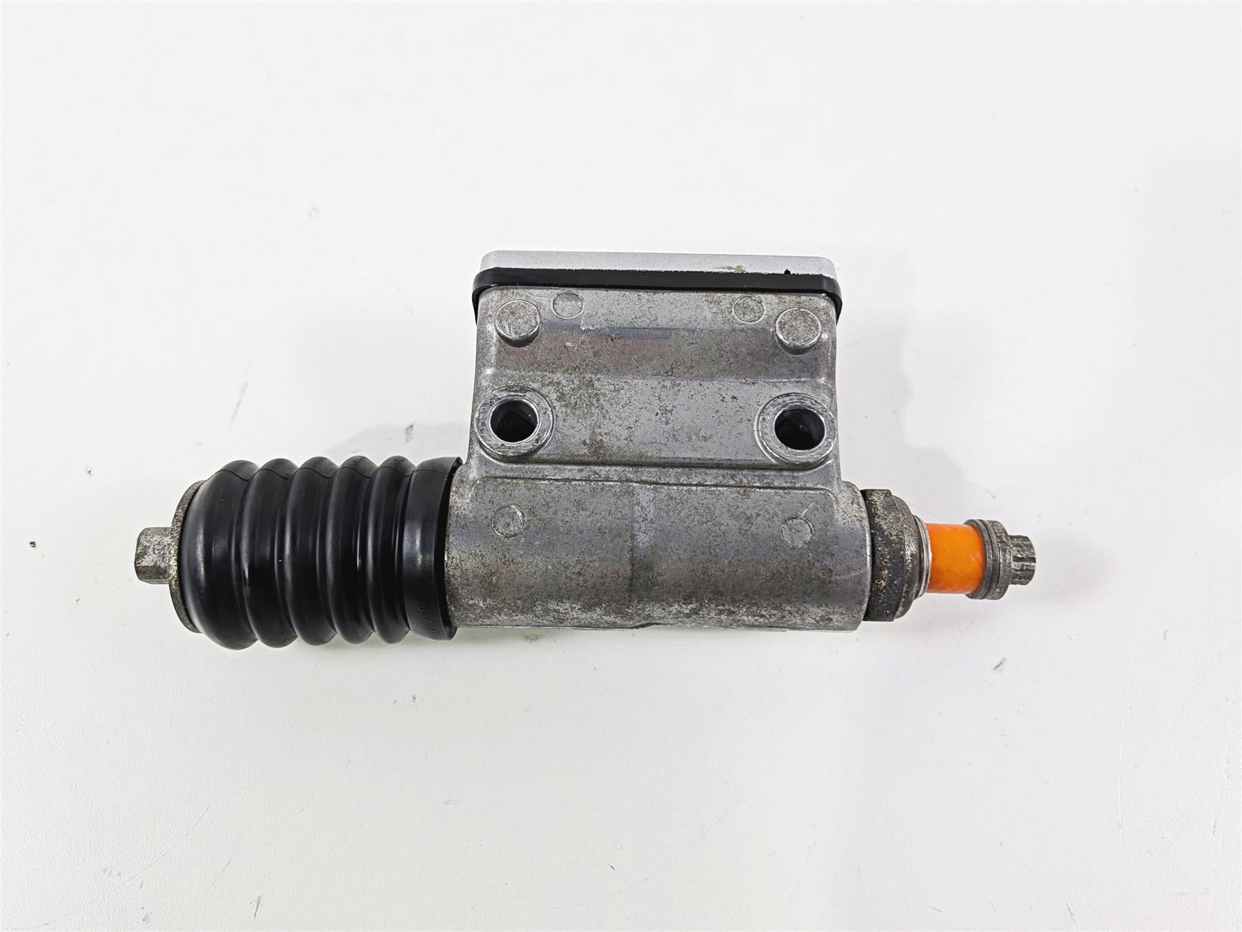 2003 Harley Sportster XL1200 Rear Brake Master Cylinder 42472-87 {{ shop.shopifyCountryName }} - Mototech271