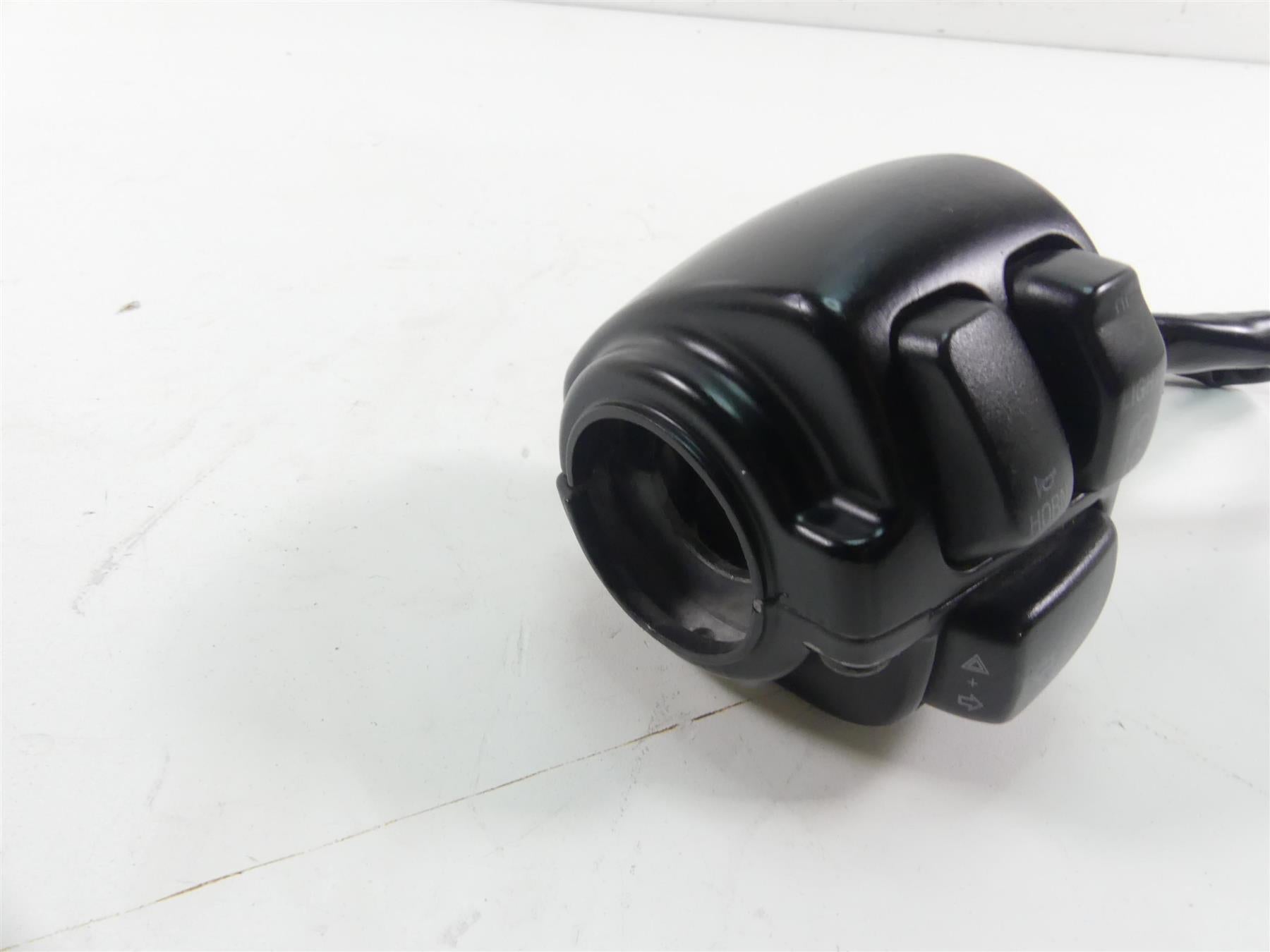 2003 Harley Sportster XL1200 C 100th Anniv Left Hand Control Switch 71682-06A {{ shop.shopifyCountryName }} - Mototech271