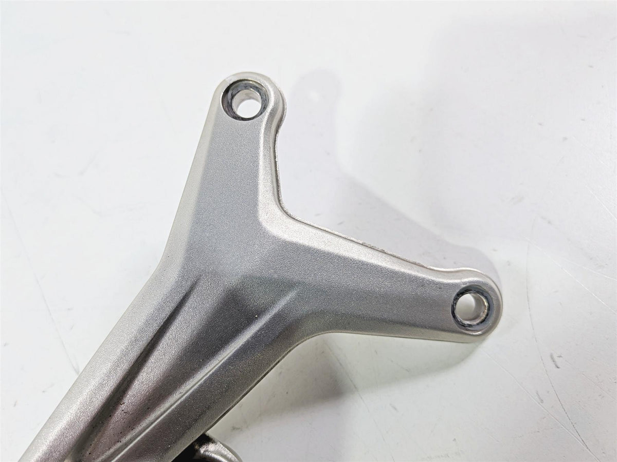 2016 Mv Agusta F3 800 RR Right Rider Foot Peg Rest & Mount 8000B5654-Mototech271