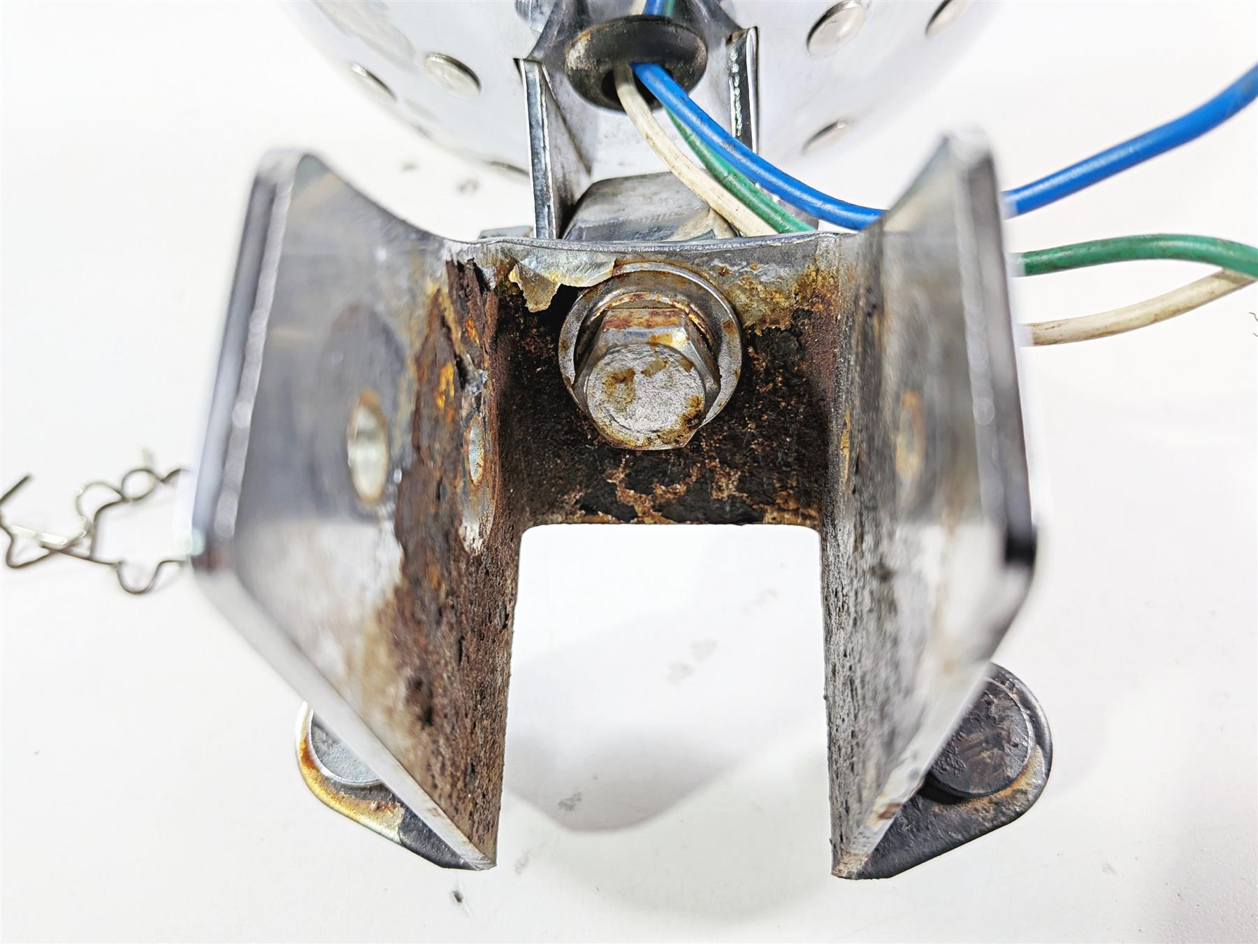 1994 Honda VT600 CR Shadow Headlight Bucket Chrome Shell 61301-MR1-000 {{ shop.shopifyCountryName }} - Mototech271