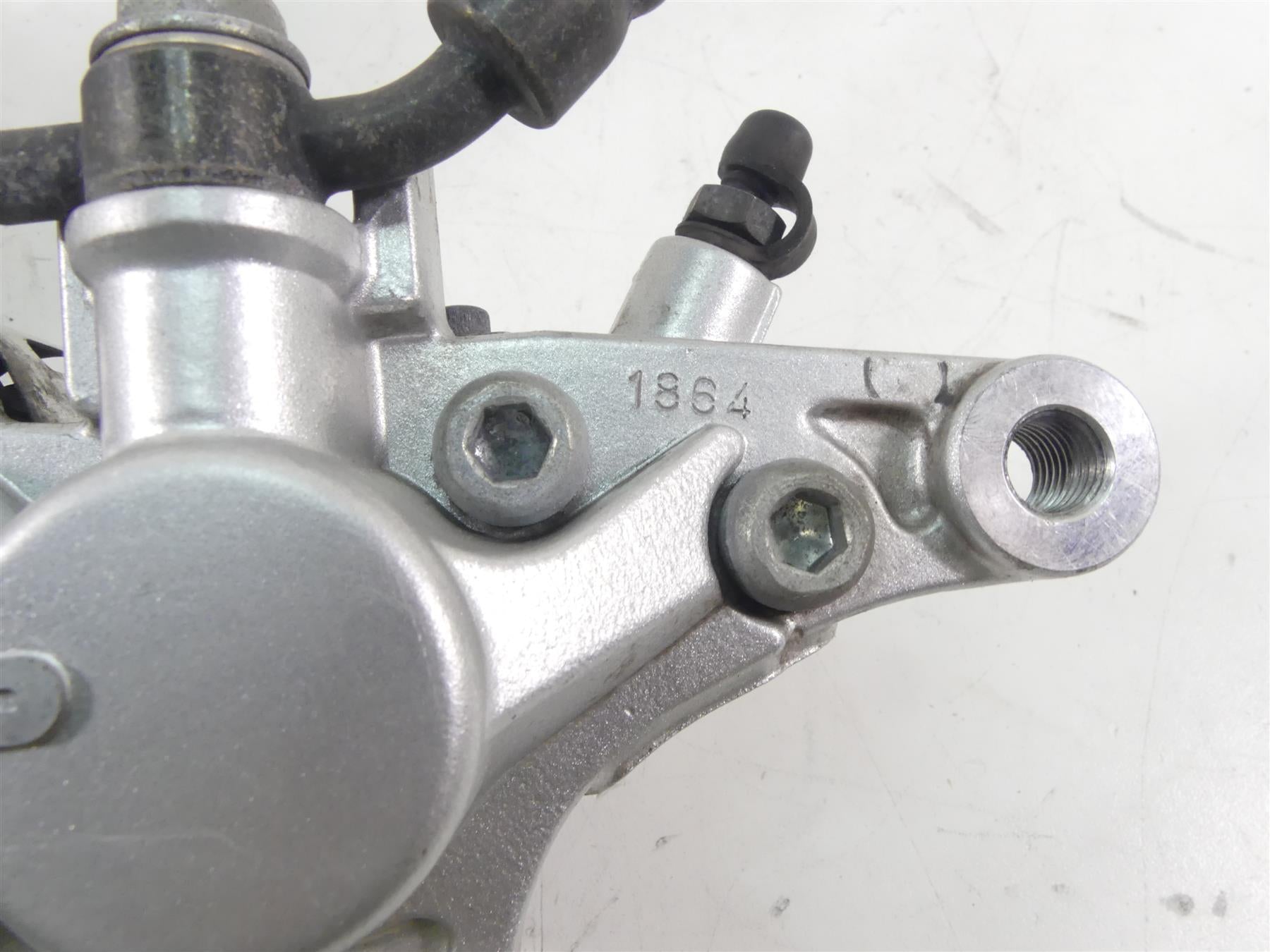 2004 Kawasaki VN1600 Meanstreak Front 6 Piston Brake Caliper Set 43080-0022-GN {{ shop.shopifyCountryName }} - Mototech271