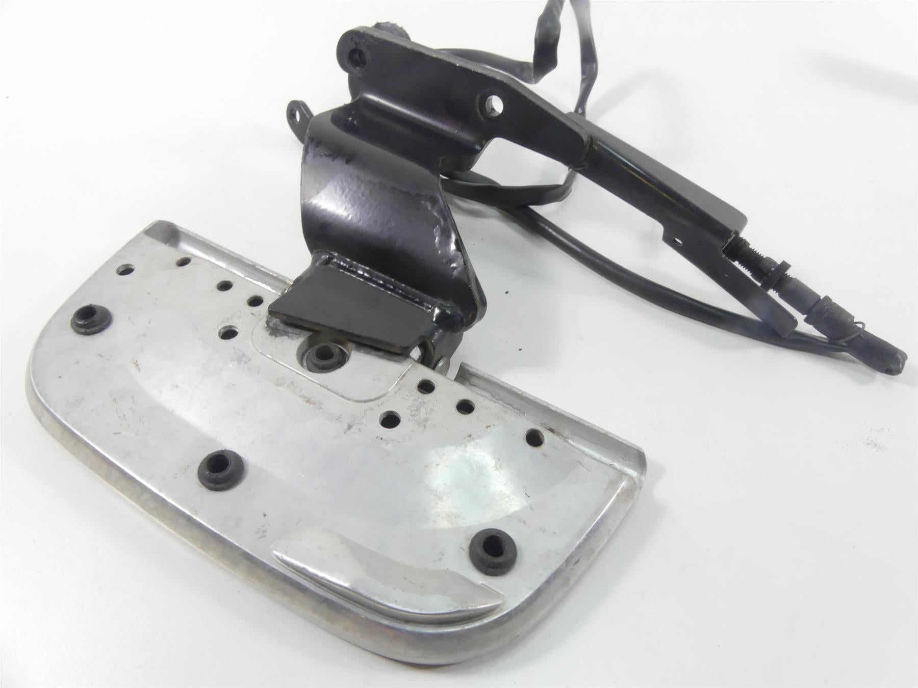 2007 Honda VTX1800 T1 Right Front Floor Board & Brake Pedal Set 50615-MCV-000 {{ shop.shopifyCountryName }} - Mototech271