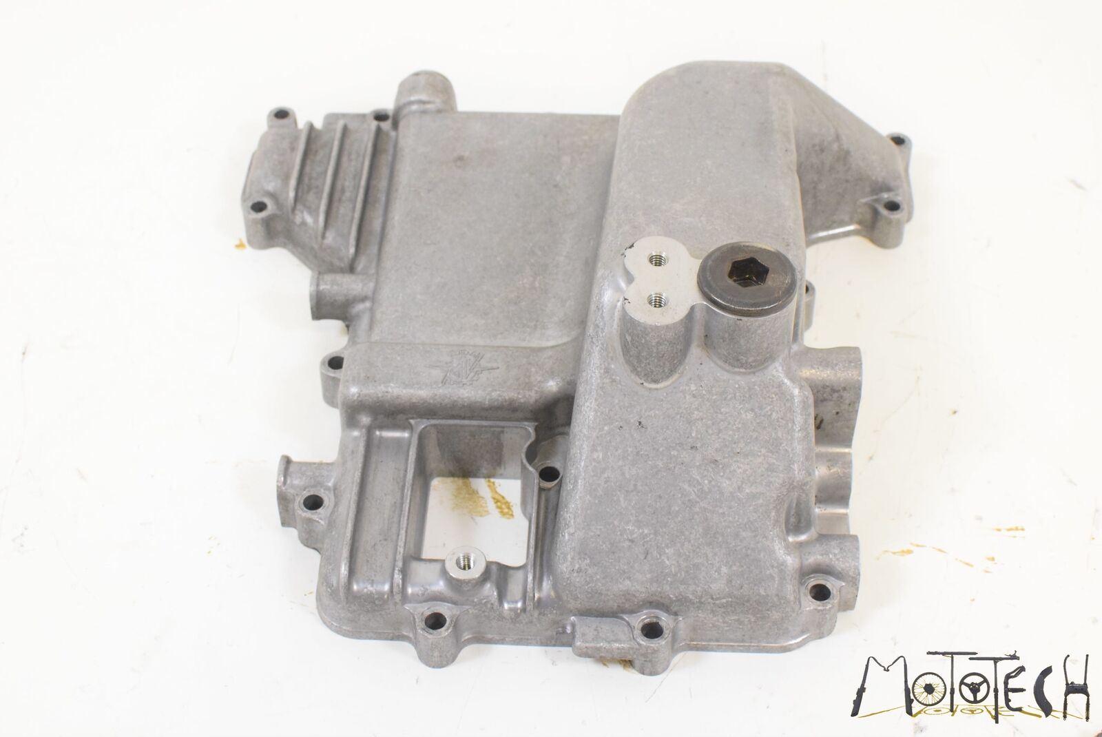 2000 MV Agusta F4 750 ORO Engine Oil Pan Cover 800087315 {{ shop.shopifyCountryName }} - Mototech271
