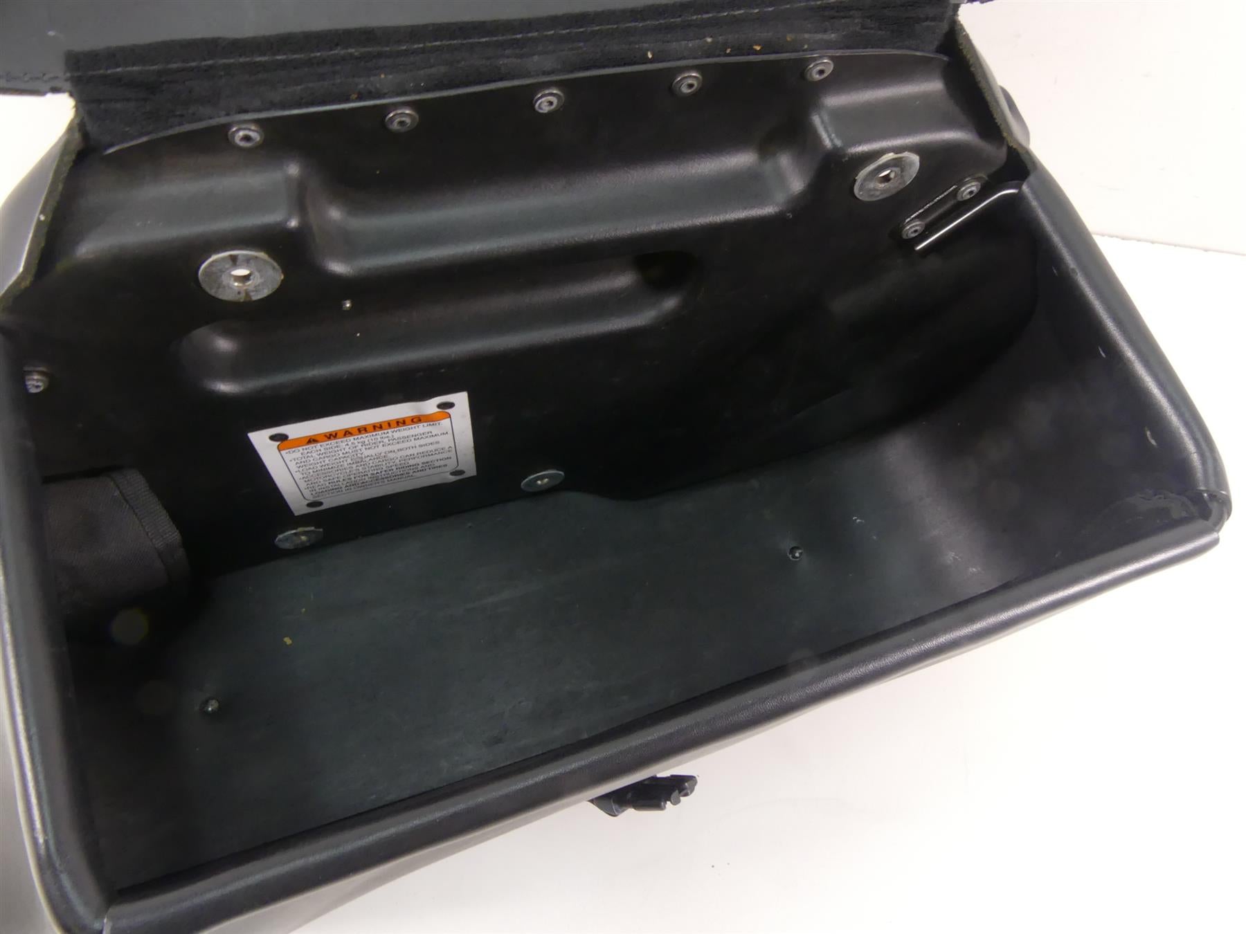 2007 Honda VTX1800 T1 Right Saddlebag Saddle Bag 08L56-MCV-100E 08L56-MCV-10041 {{ shop.shopifyCountryName }} - Mototech271