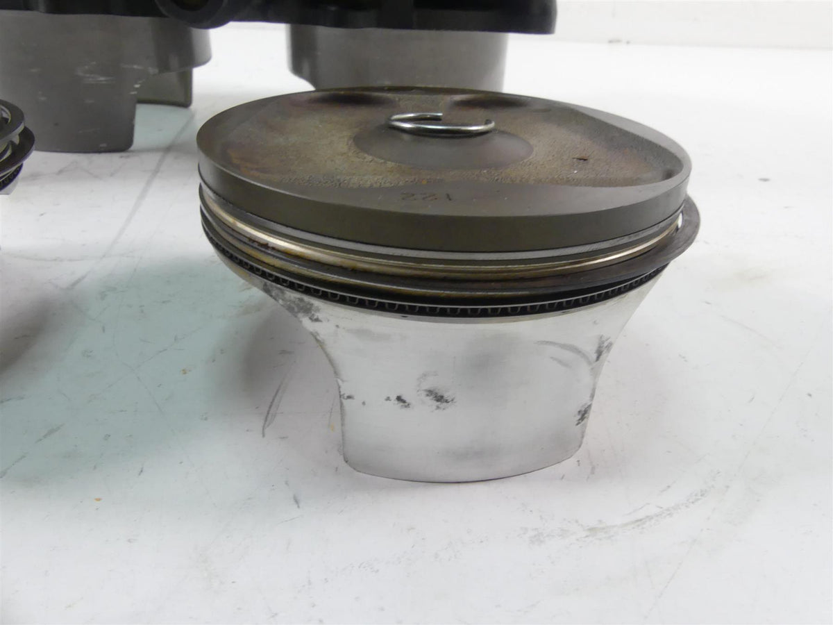 2017 Triumph Thruxton 1200 R Cylinder Jug Piston Set 4K T1167220 {{ shop.shopifyCountryName }} - Mototech271