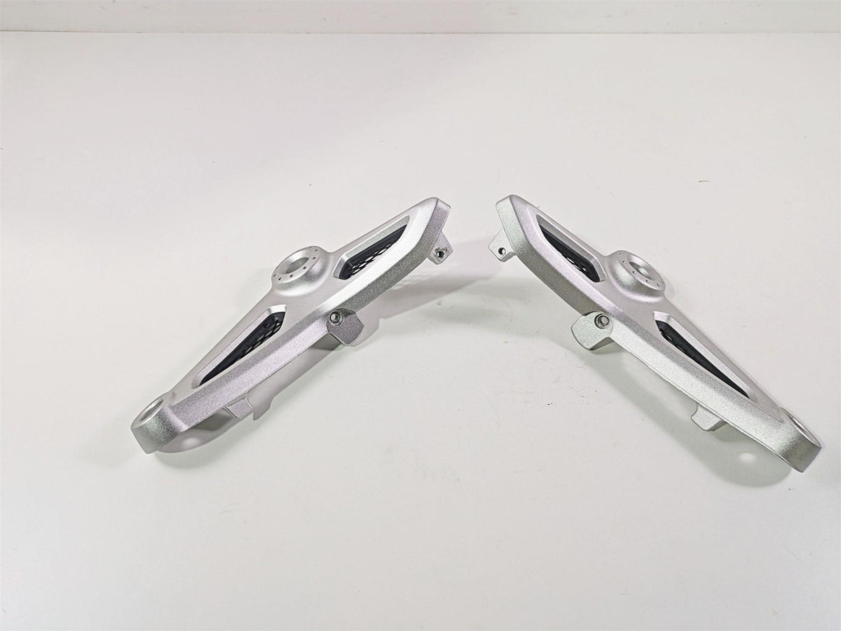 2022 BMW RnineT Pure K22 Under Riders Seat Support Fairing Set 46638531189 {{ shop.shopifyCountryName }} - Mototech271