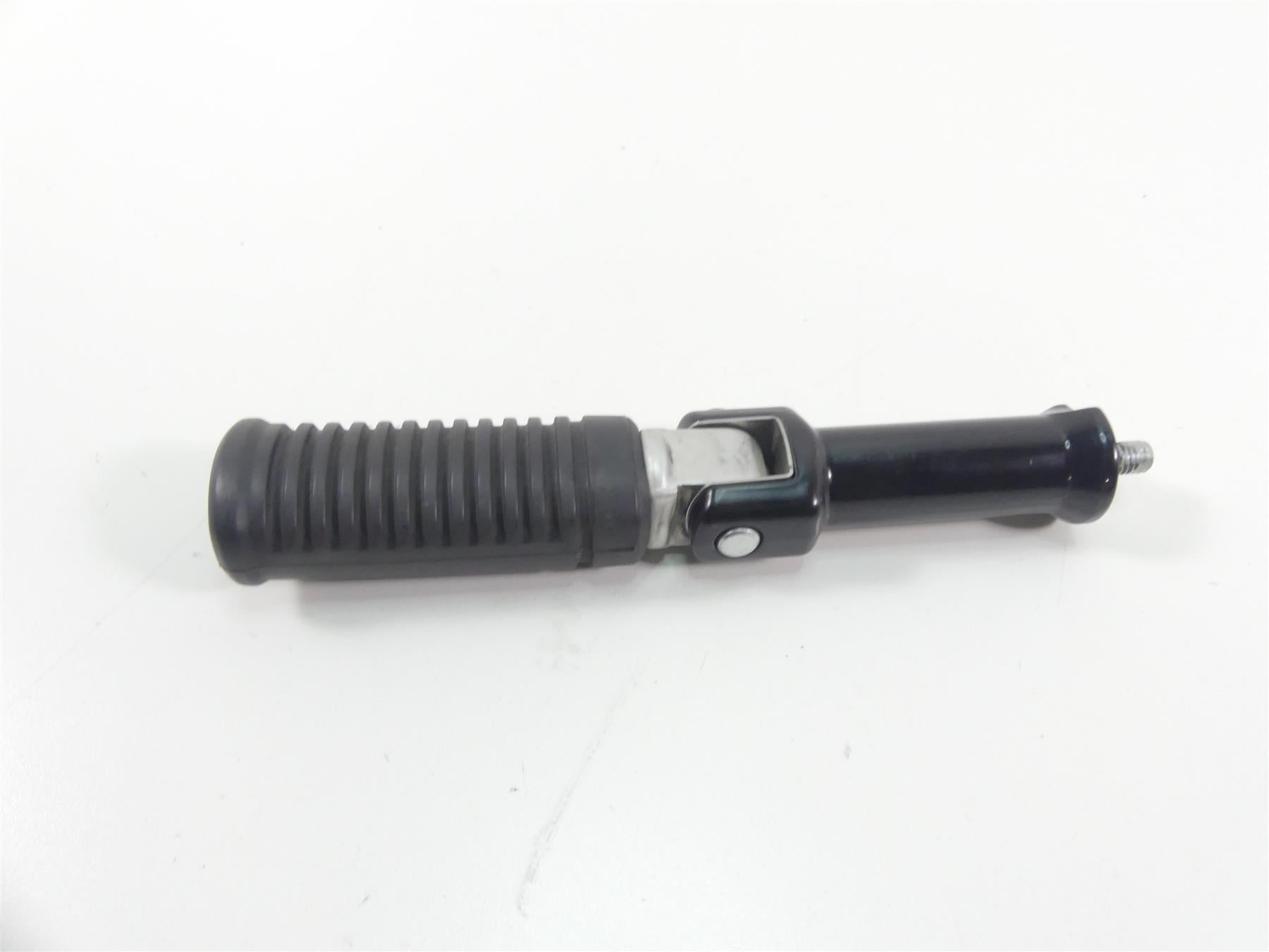 2022 Harley Softail FXBBS Street Bob Left Passenger Rear Footpeg Set 50500726 {{ shop.shopifyCountryName }} - Mototech271