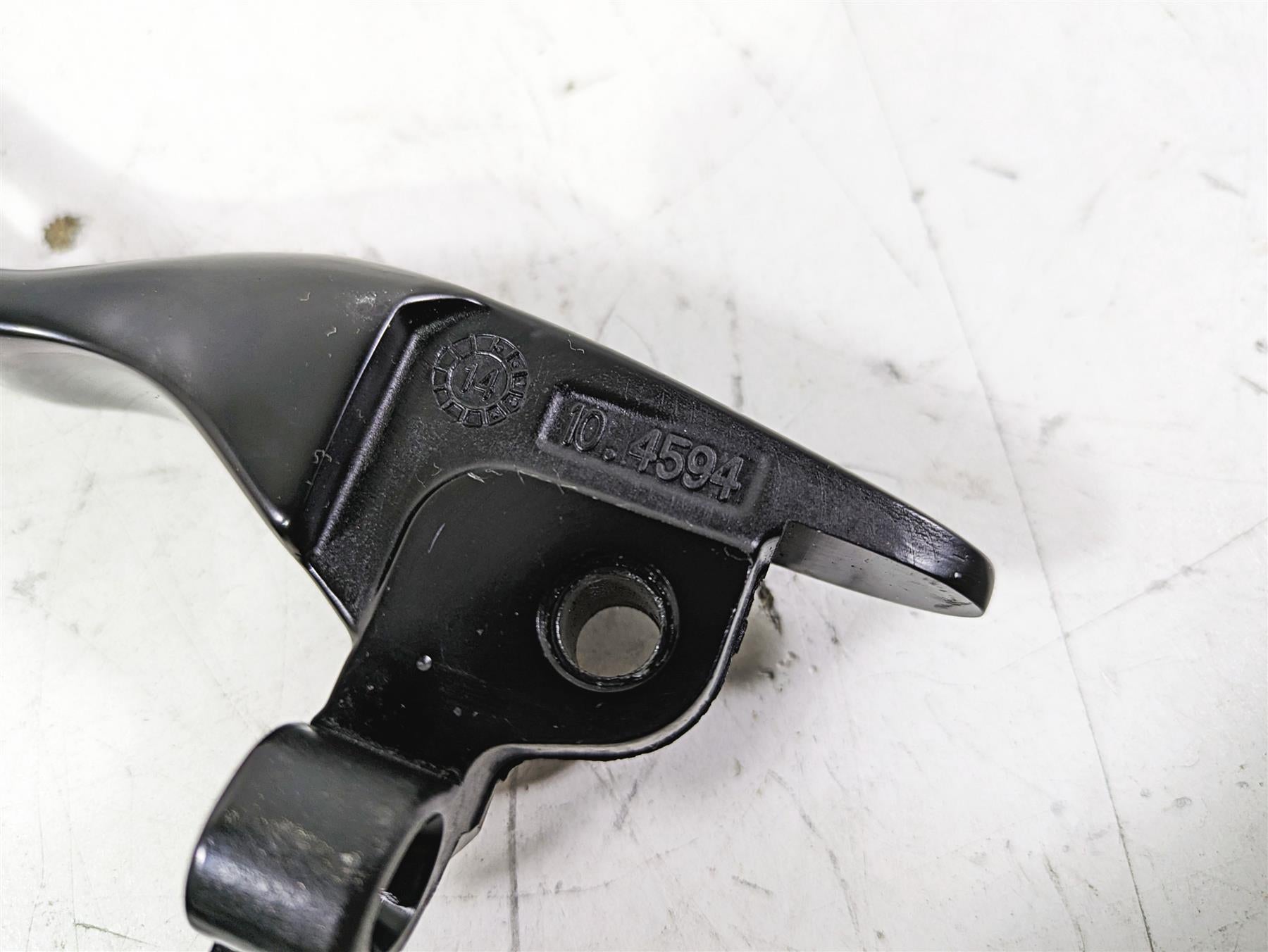 2015 Harley Touring FLHXS Street Glide Oem Edge Cut Lever Set 5311792 36700067 {{ shop.shopifyCountryName }} - Mototech271