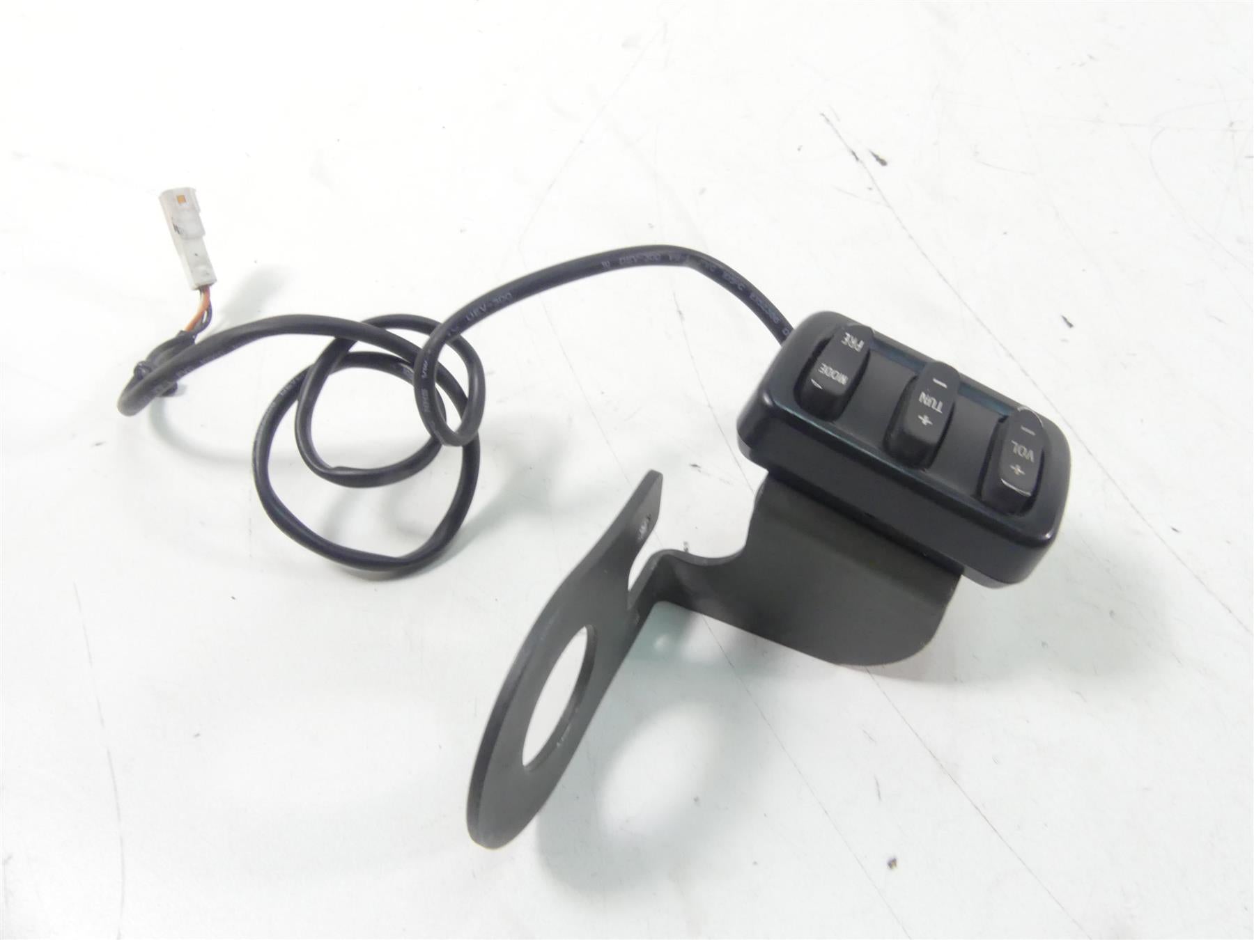 2012 Victory Cross Country Left Hand Radio Volume Mode Control Switch 1017807 {{ shop.shopifyCountryName }} - Mototech271