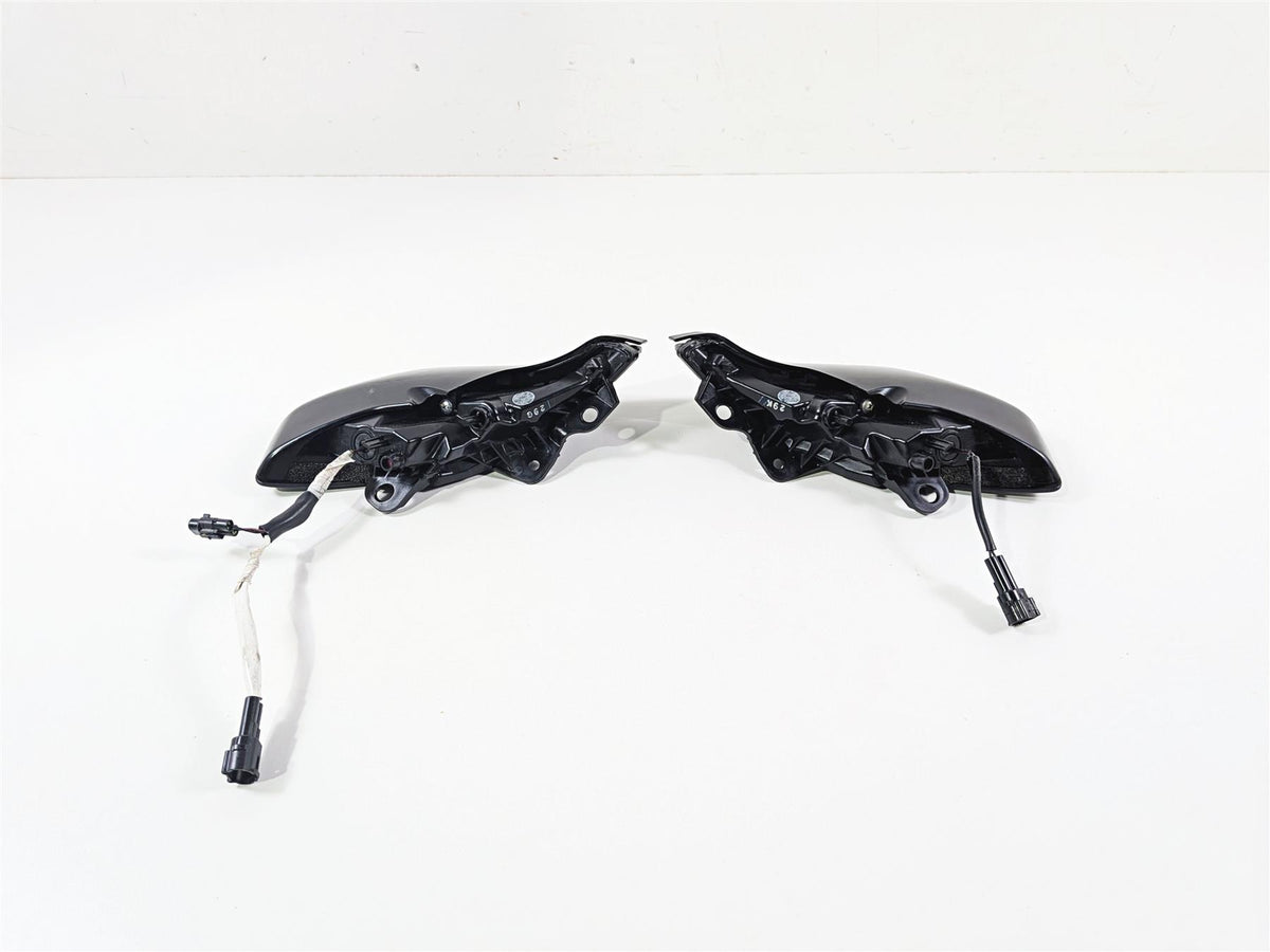 2023 Yamaha MT10 MTN1000 Front Left Right Pilot Position Lights B5Y-84301-01-00 {{ shop.shopifyCountryName }} - Mototech271