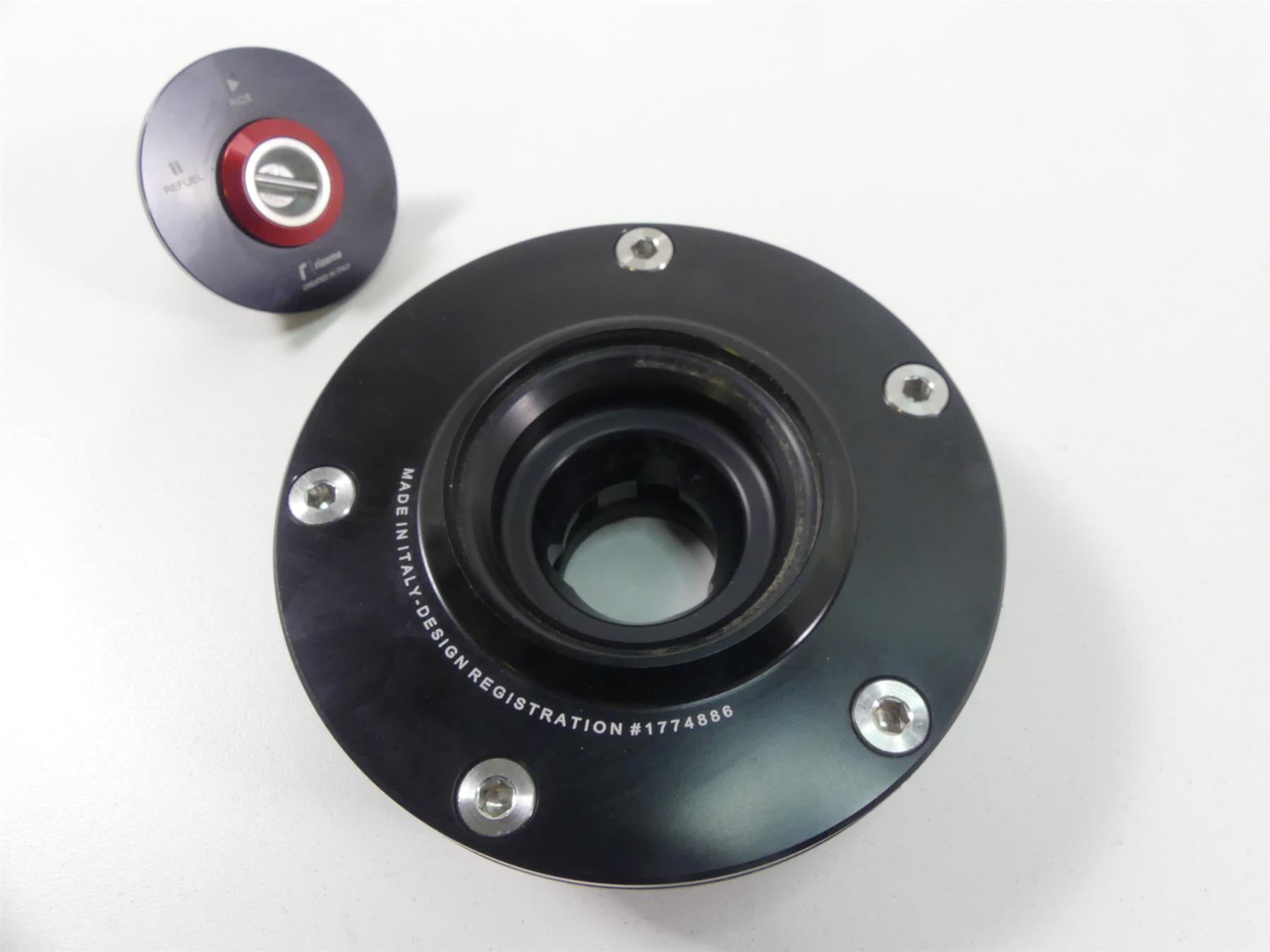 2010 Ducati Streetfighter 1098 S Rizoma Gas Fuel Tank Cap 1774886 2042222 {{ shop.shopifyCountryName }} - Mototech271