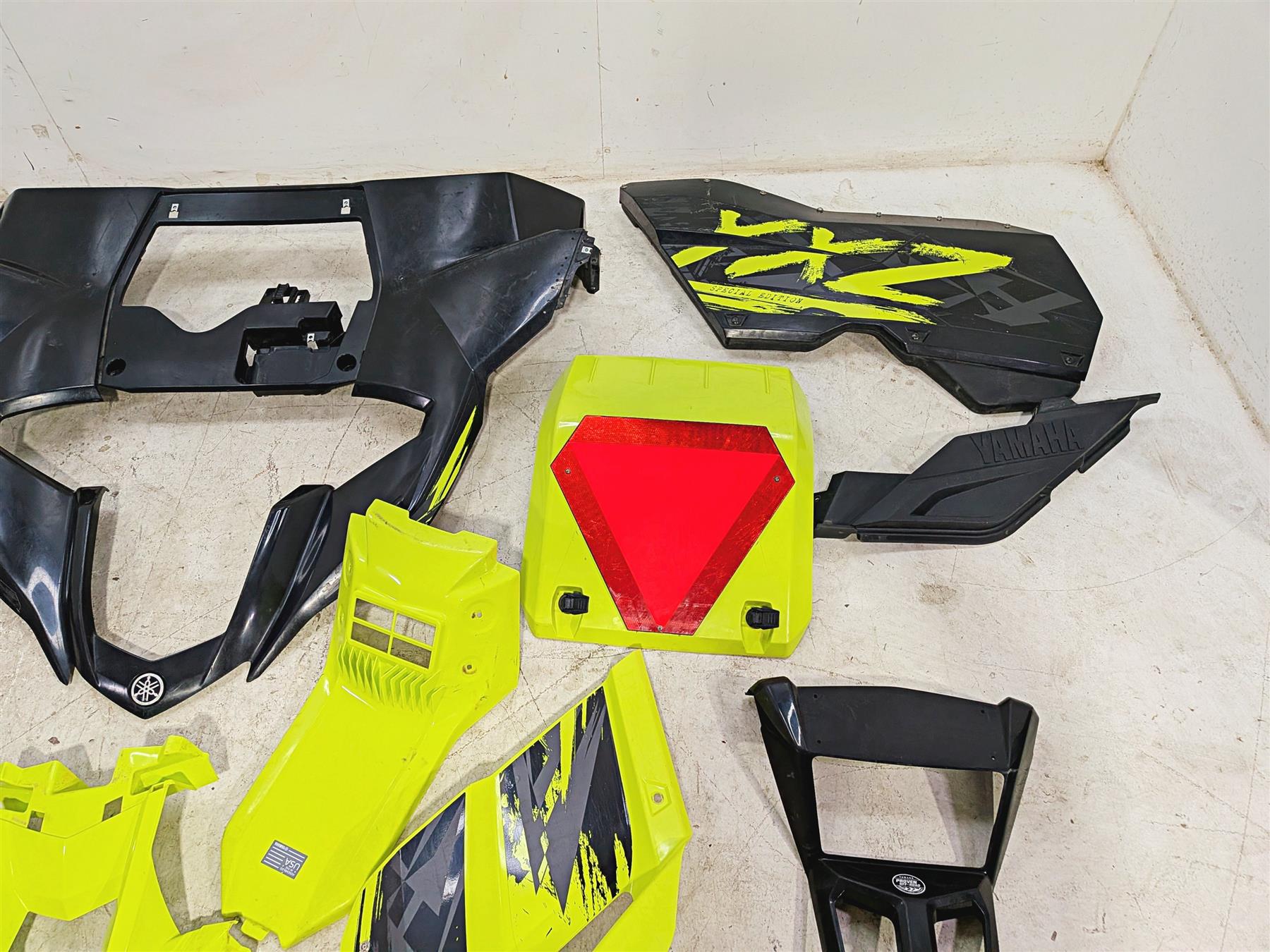 2021 Yamaha YXZ1000R EPS SS SE Yellow Outer Fairing Fenders Grille 2HC-F1511-40 {{ shop.shopifyCountryName }} - Mototech271