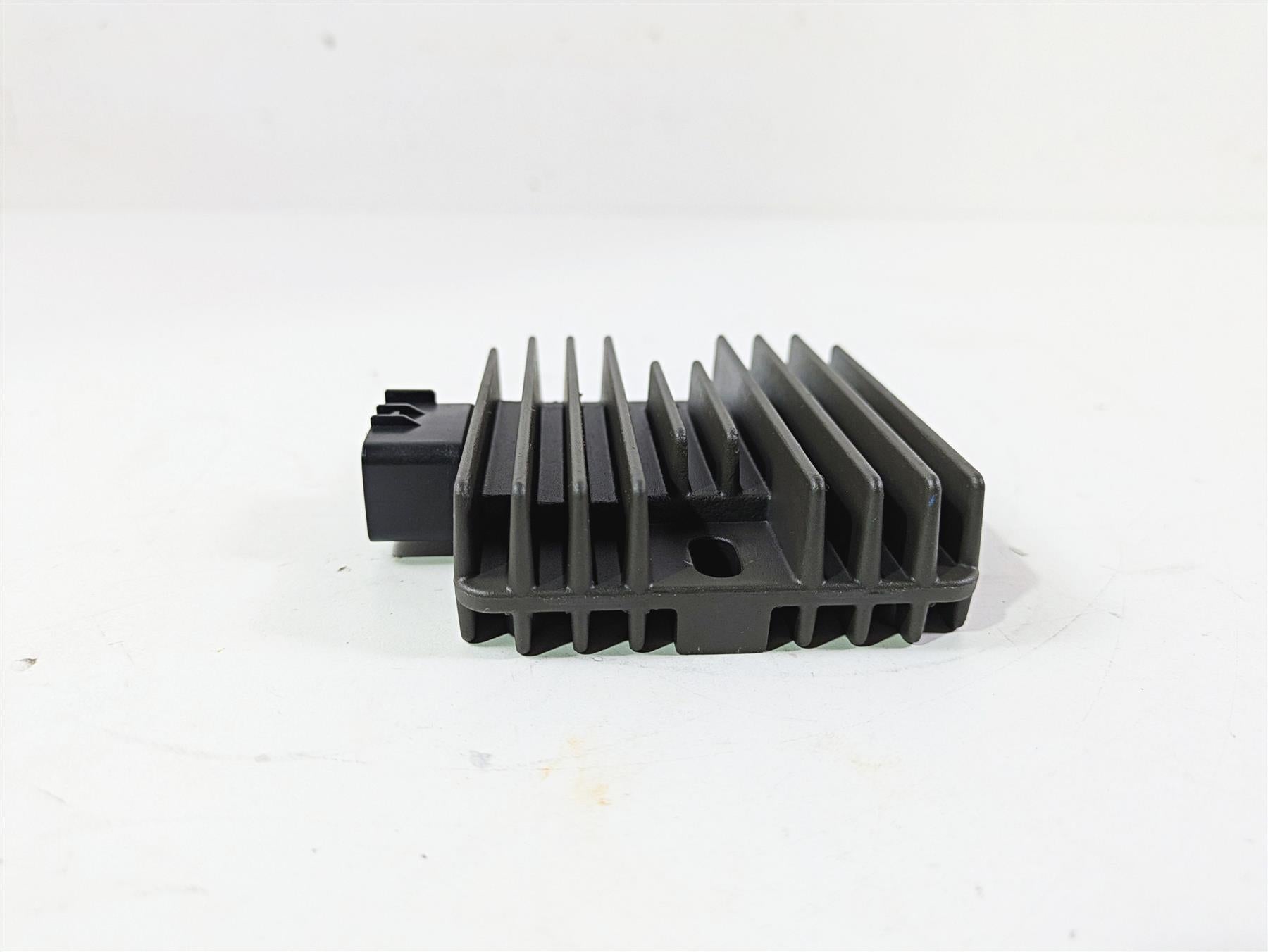 2011 Kawasaki STX-15F Jetski Rectifier Voltage Regulator SH678KA 21066-3718 {{ shop.shopifyCountryName }} - Mototech271