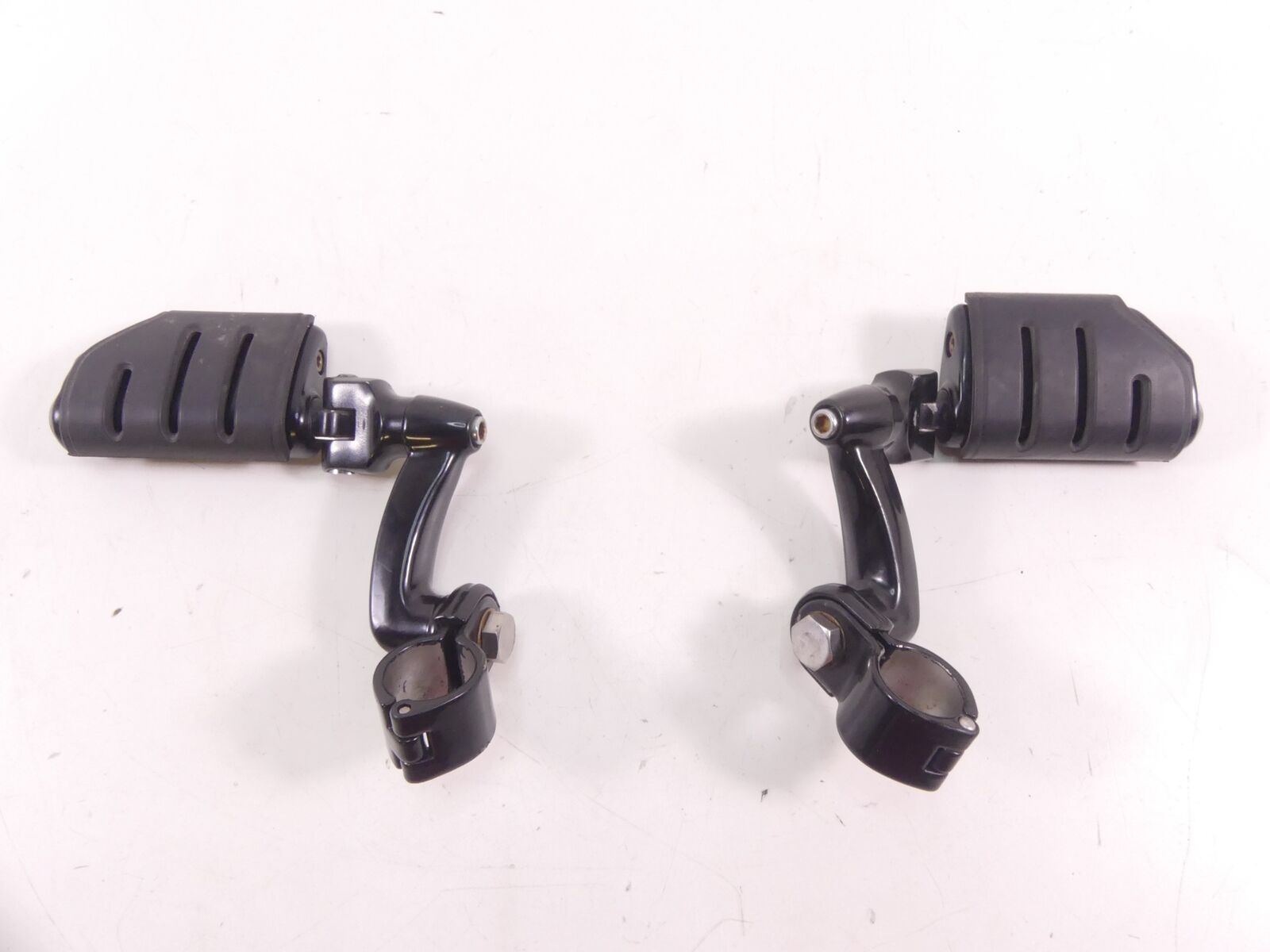 2006 Harley FLSTCI Softail Heritage Kuryakyn Longhorn Offset Highway Pegs 77-759 {{ shop.shopifyCountryName }} - Mototech271