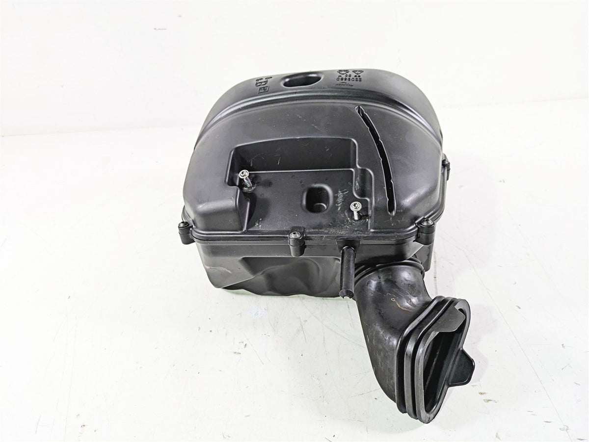 2015 Triumph Tiger Explorer XC Air Box Cleaner & Tubes Set T2209550 {{ shop.shopifyCountryName }} - Mototech271