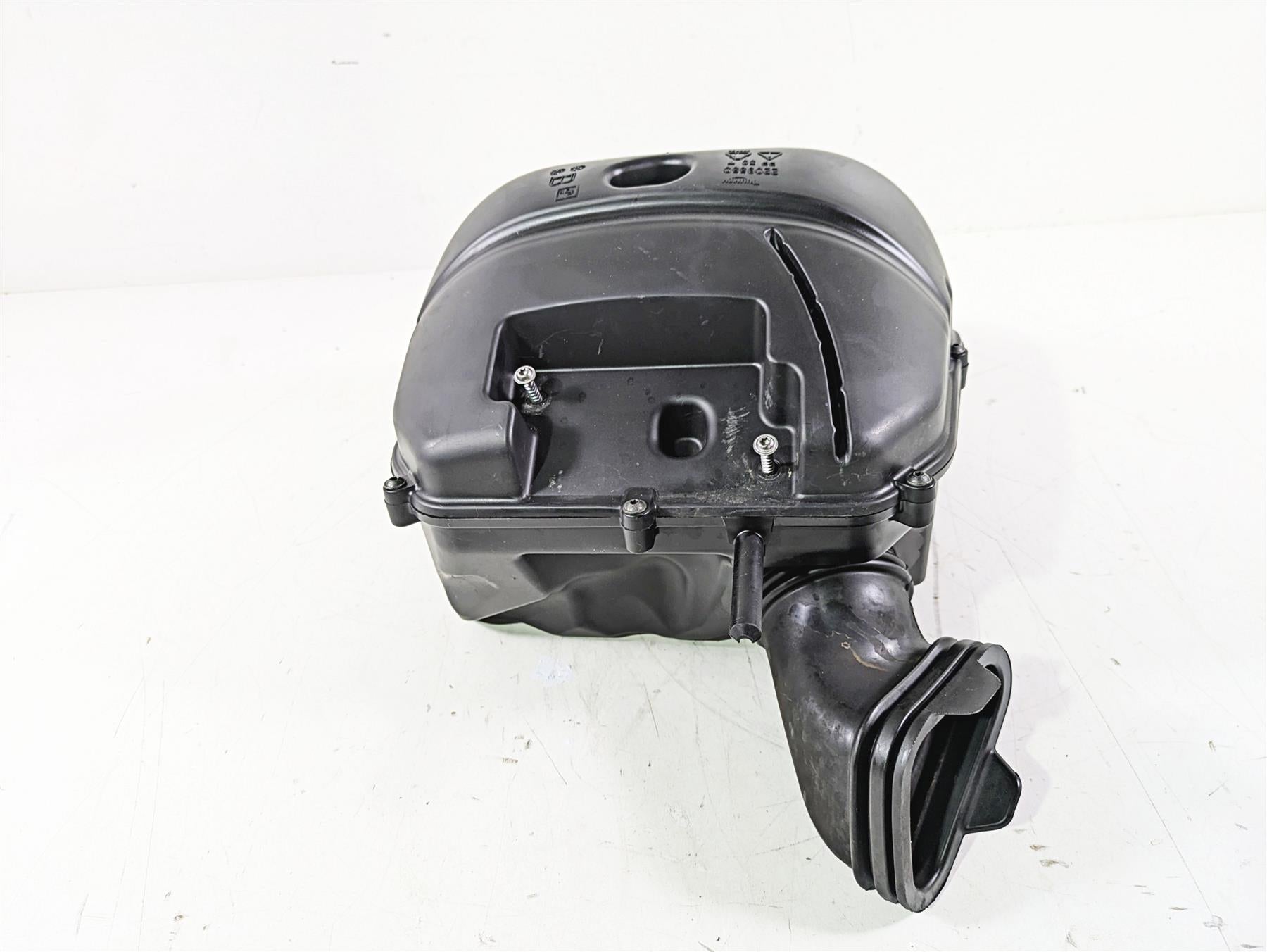 2015 Triumph Tiger Explorer XC Air Box Cleaner & Tubes Set T2209550 {{ shop.shopifyCountryName }} - Mototech271