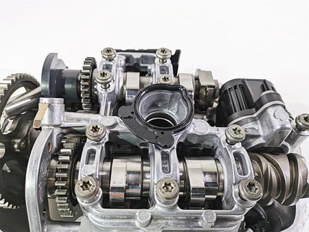 2021 BMW R1250GS K51 Adv Left Cylinderhead Head & Cam Shaft 11128504123 {{ shop.shopifyCountryName }} - Mototech271