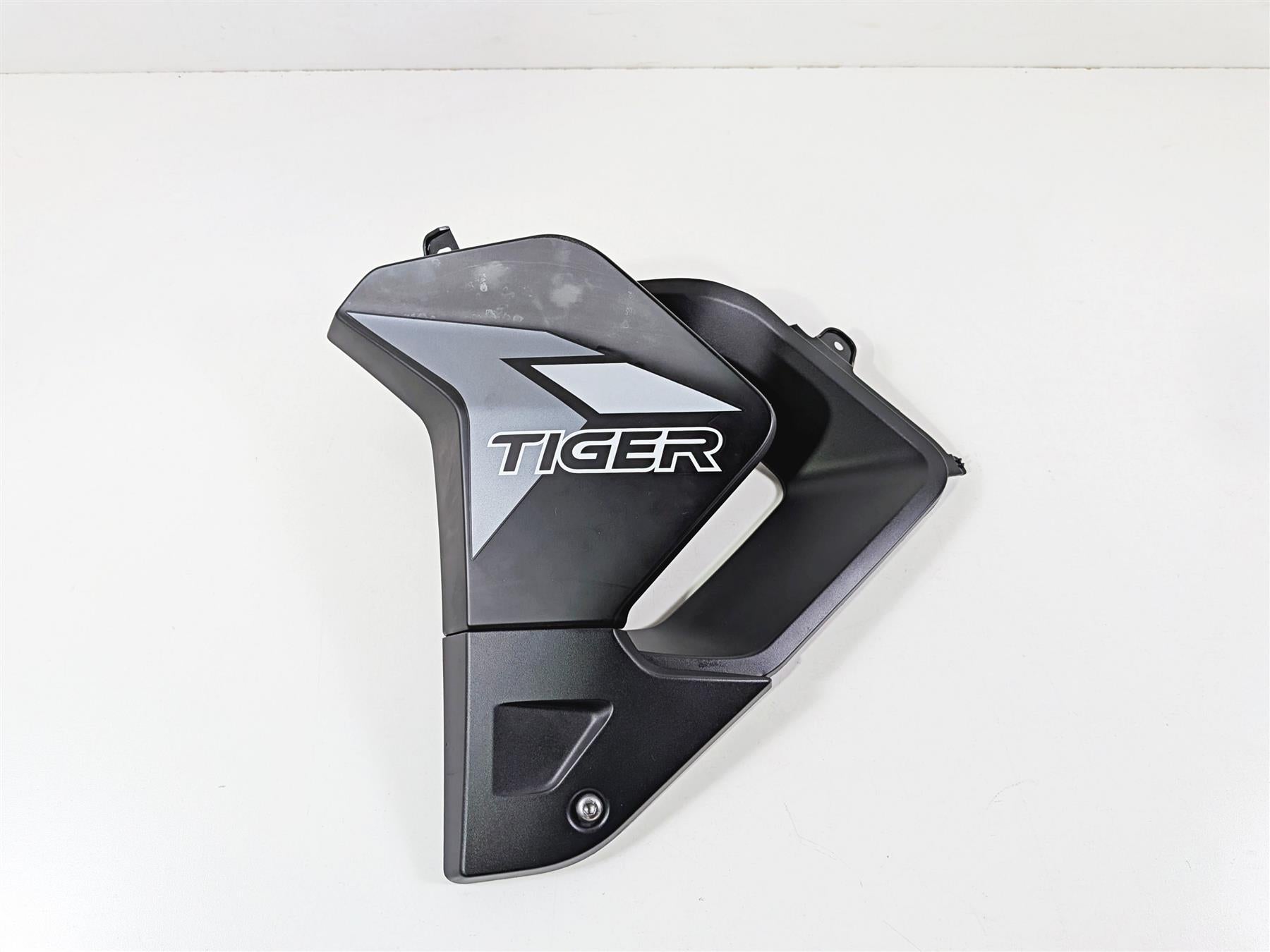 2022 Triumph Tiger 900 GT Pro Left Main Tank Fairing Cover Set T2311821 {{ shop.shopifyCountryName }} - Mototech271