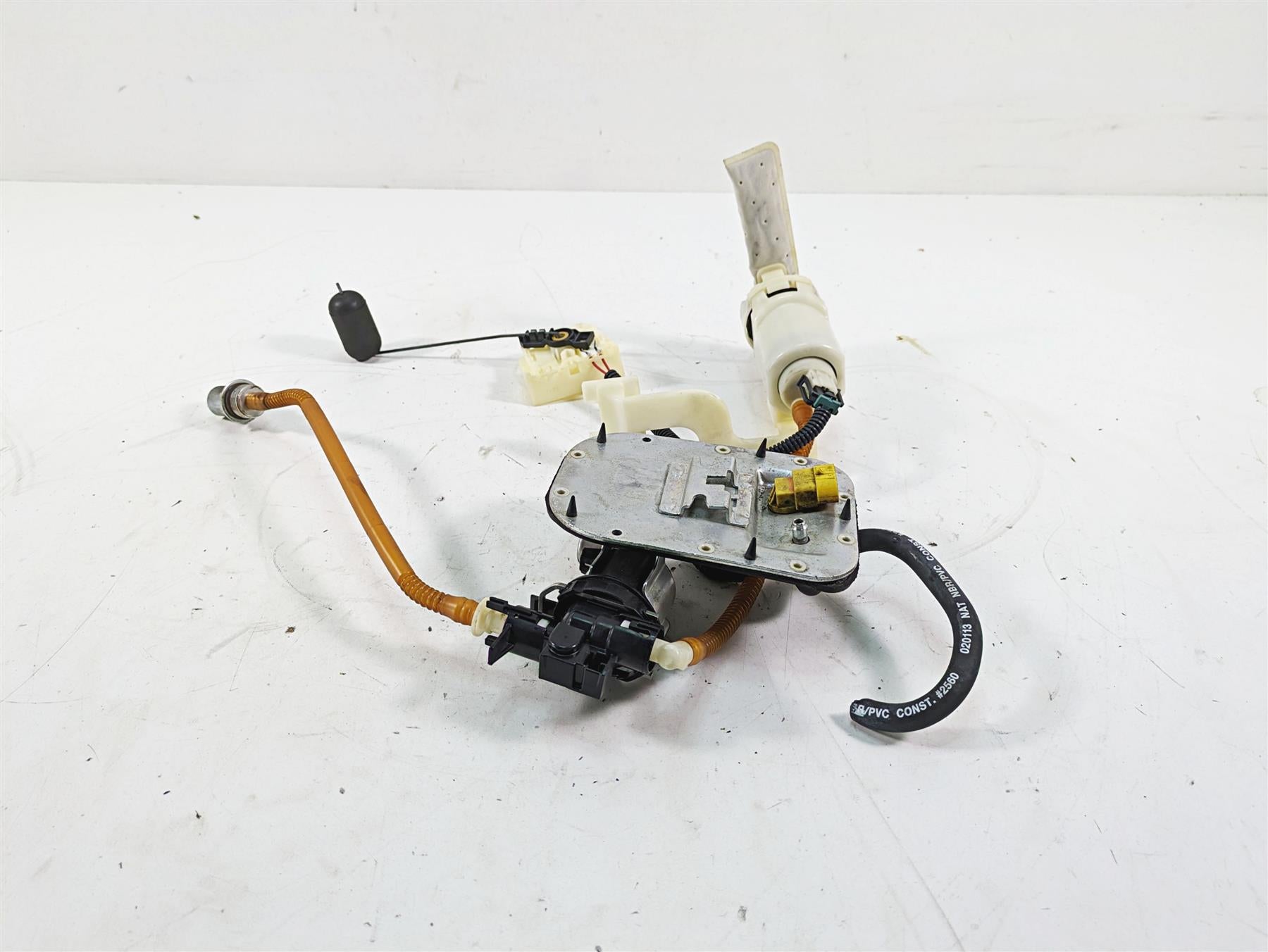 2013 Harley Softail FLSTC Heritage Classic Fuel Gas Pump & Sender 75284-08A {{ shop.shopifyCountryName }} - Mototech271