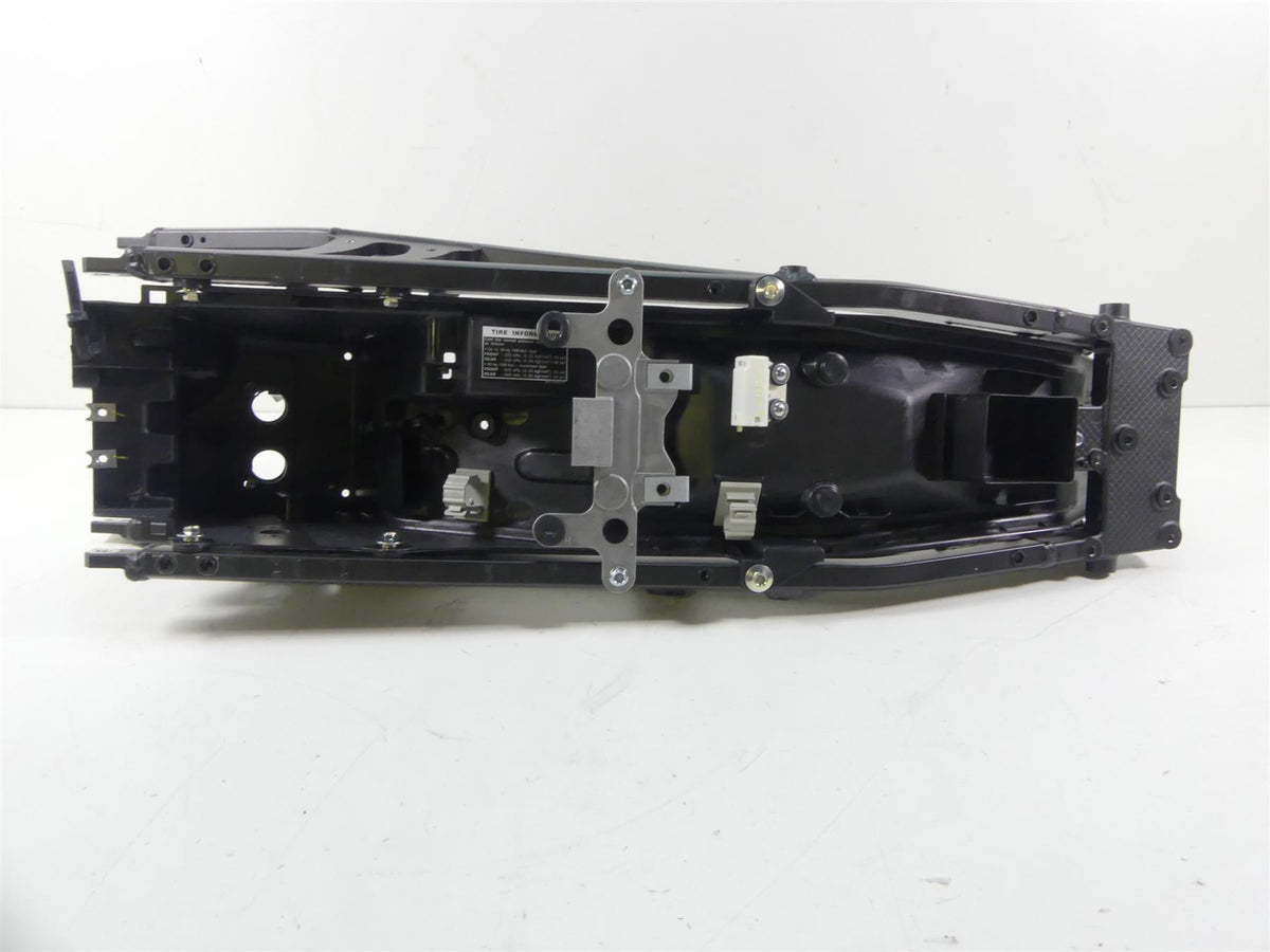 2017 Yamaha XT1200Z Super Tenere Rear Subframe & Inner Fender Set 2BS-21190-10 {{ shop.shopifyCountryName }} - Mototech271
