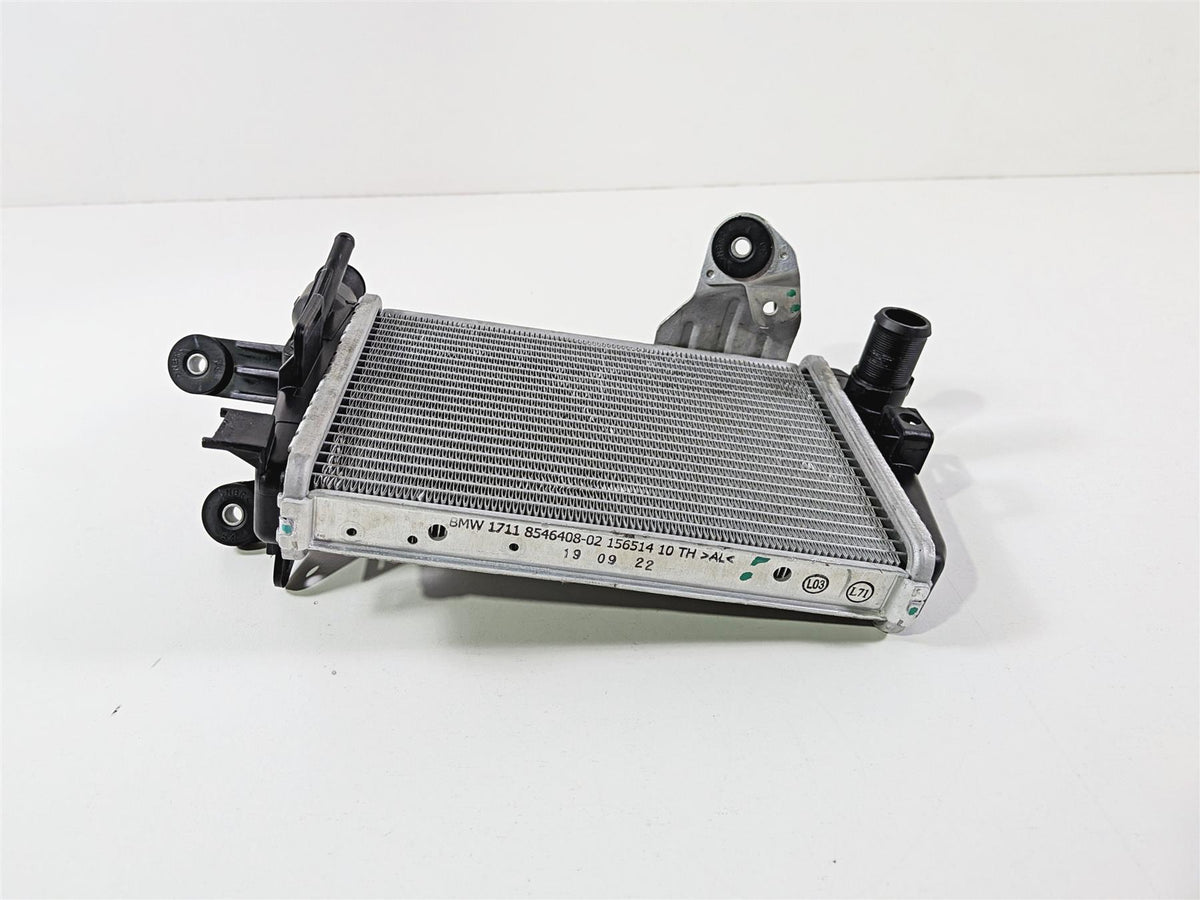 2023 BMW R1250RT RTP K52 Left Coolant Radiator - Broken Tab - Bent 17118546408 {{ shop.shopifyCountryName }} - Mototech271