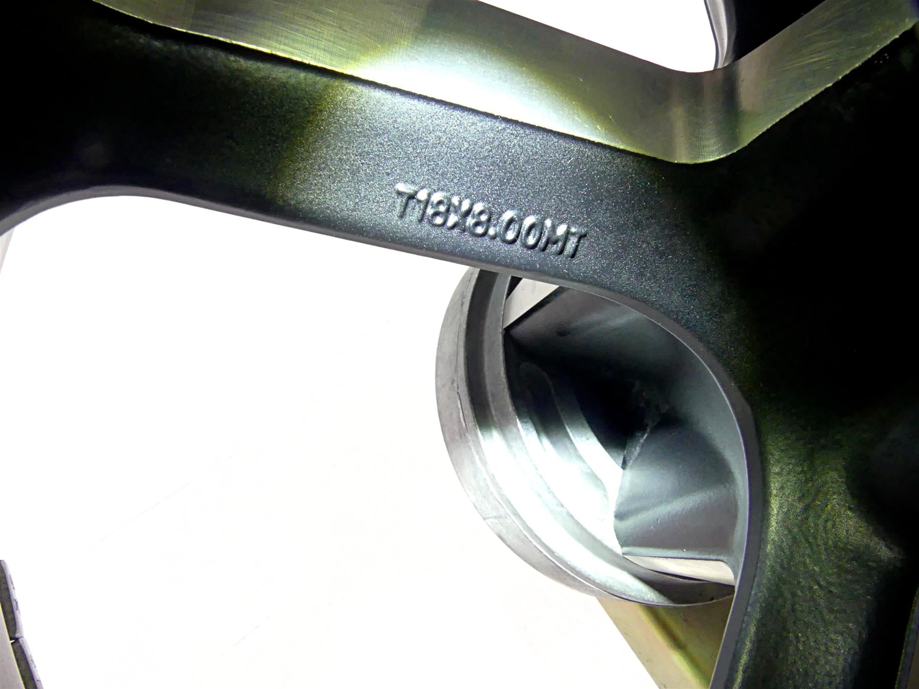 2015 Harley VRSCF Muscle V-Rod Straight Rear Wheel Rim 18x8 -Read 40900169 {{ shop.shopifyCountryName }} - Mototech271