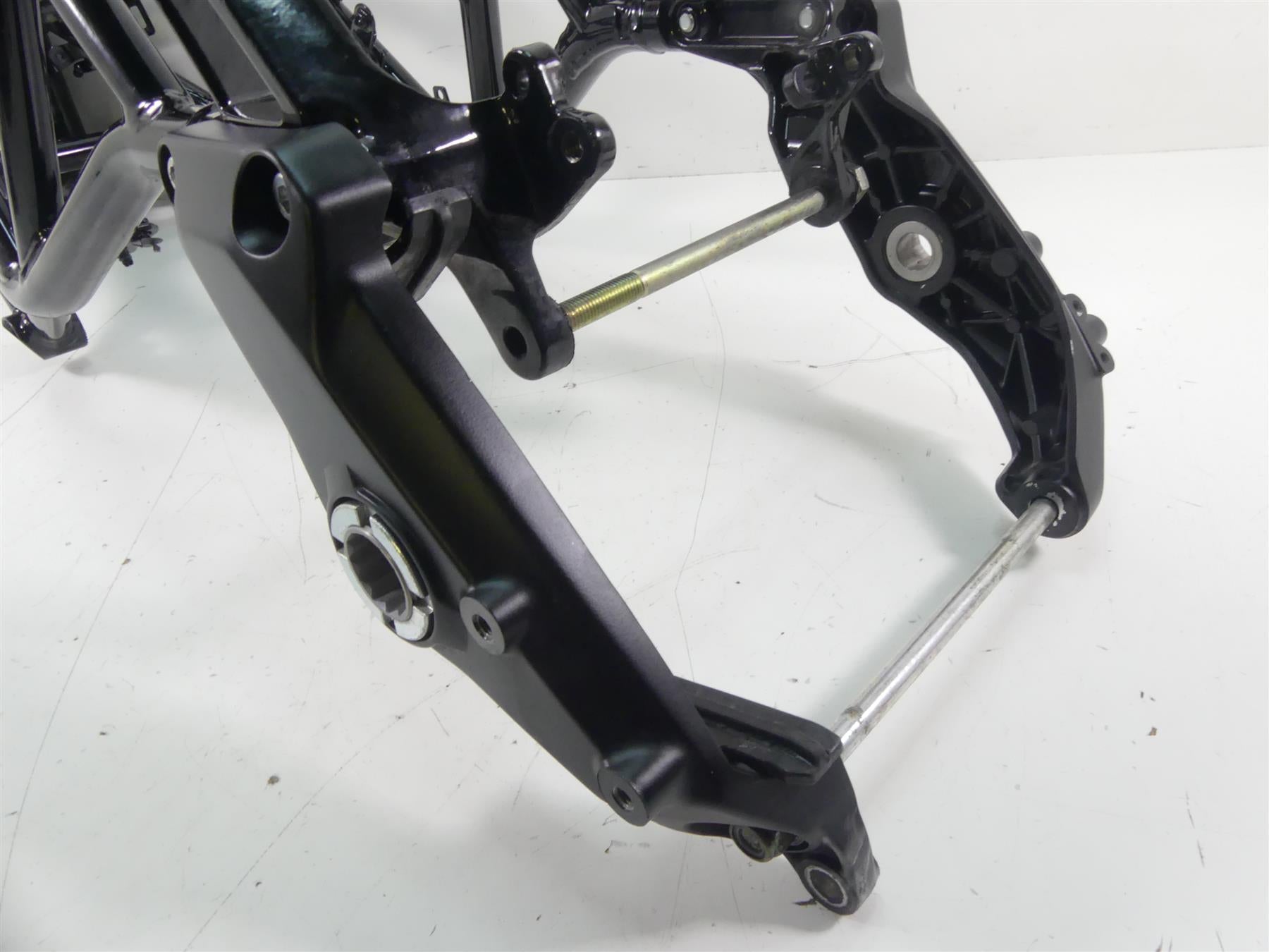 2019 Indian Motorcycle Co. FTR1200 Straight Main Frame Chassis Slvg Tl 1023965 {{ shop.shopifyCountryName }} - Mototech271