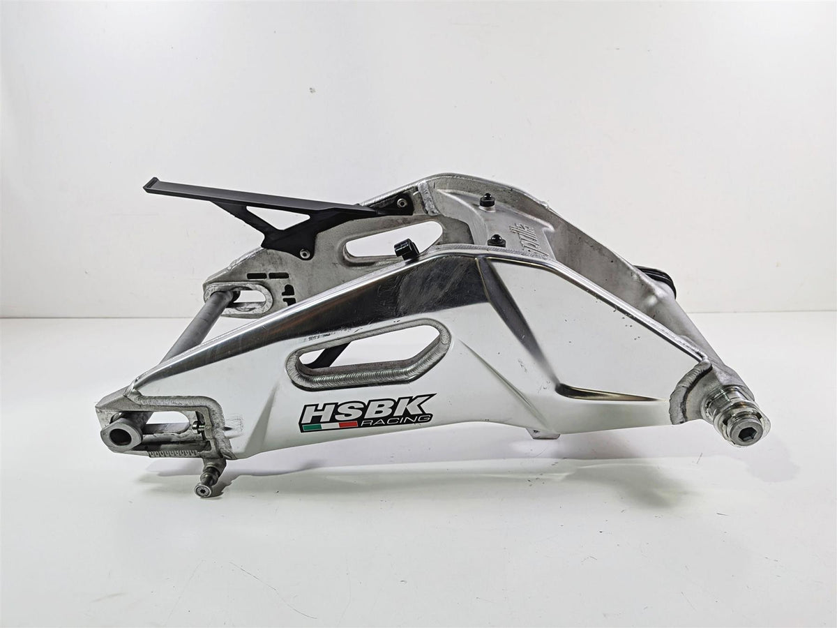 2018 Aprilia RSV4 RR Rear Swingarm Swing Arm & Axle 2B001292 {{ shop.shopifyCountryName }} - Mototech271