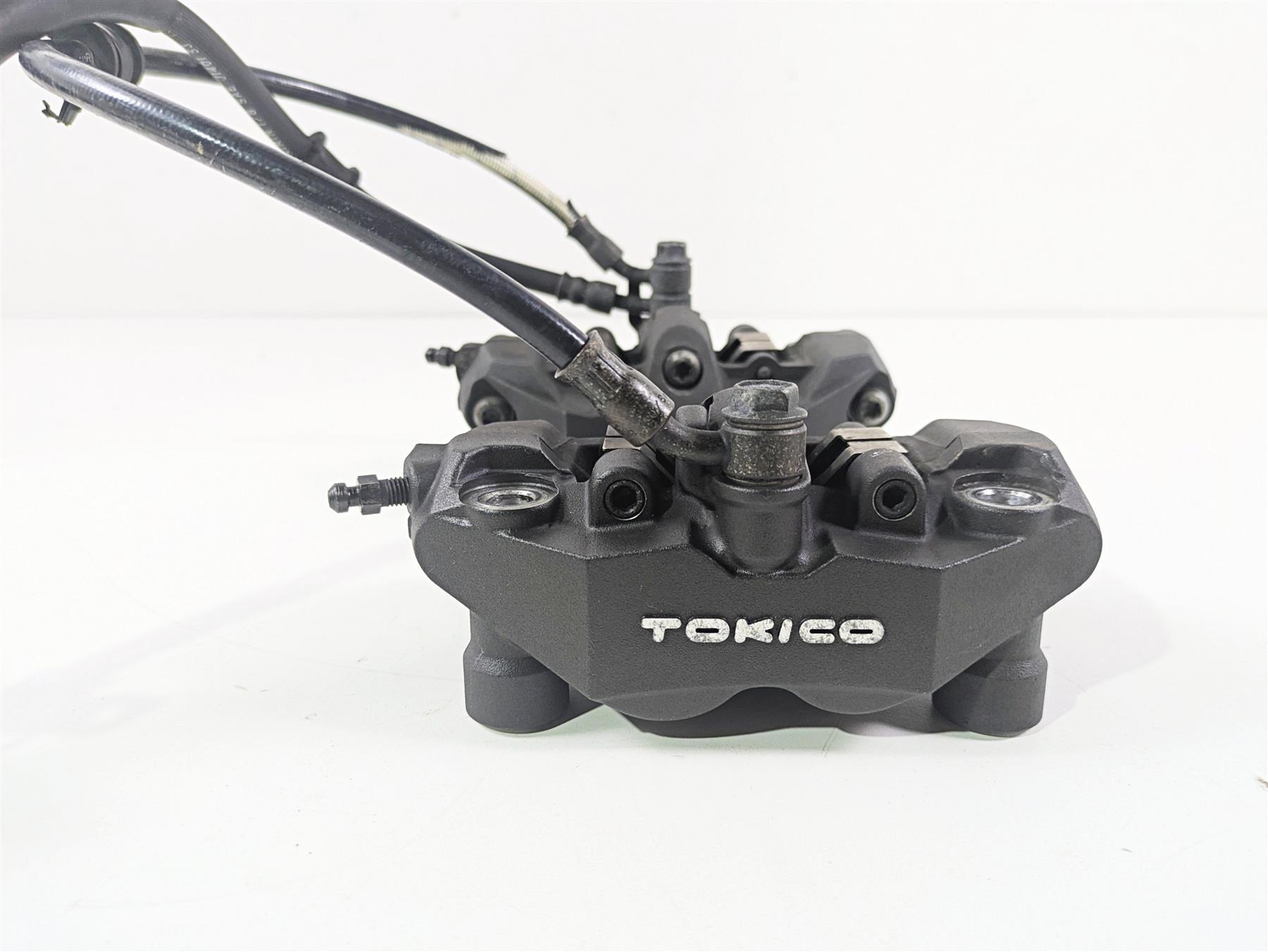 2006 Suzuki GSXR1000 K6 Front Brake Calipers Tokico 59100-41G00-999 59300-41G00 {{ shop.shopifyCountryName }} - Mototech271