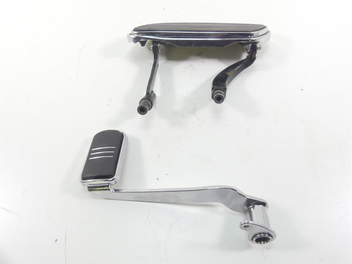 2005 Harley Touring FLHRSI Road King Right Floorboard + Brake Ped -Read 50518-83 {{ shop.shopifyCountryName }} - Mototech271
