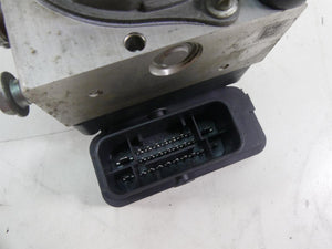 2014 Harley Touring FLHX Street Glide Bosch Abs Brake Pump Module 41100013A