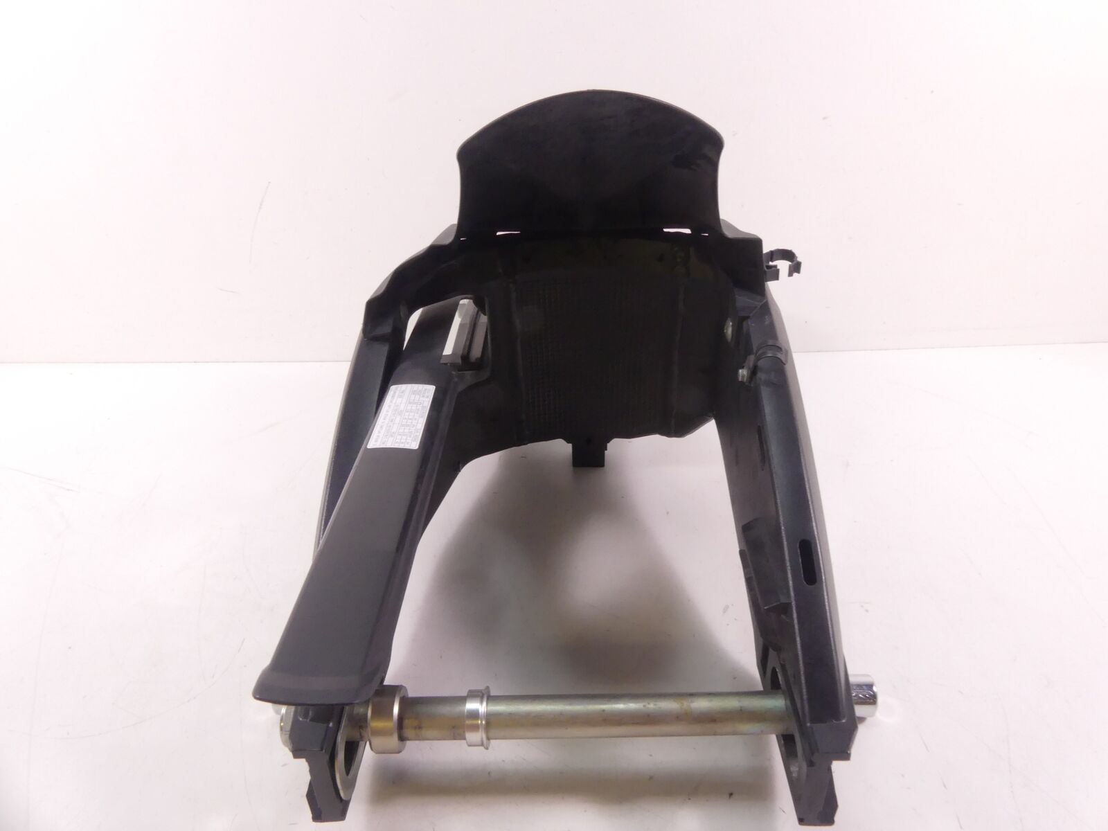 2018 Suzuki GSXR750 Rear Swingarm Swing Arm Suspension +25mm Axle 61000-14J00-YA {{ shop.shopifyCountryName }} - Mototech271