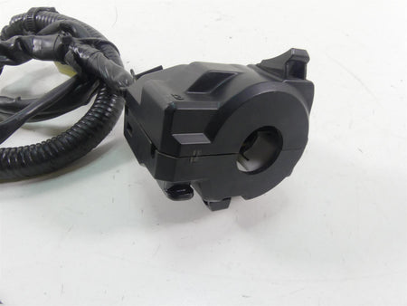 2022 Yamaha MT09 FZ09 Left Hand Turn Signal Control Switch B7N-83969-01-00 {{ shop.shopifyCountryName }} - Mototech271