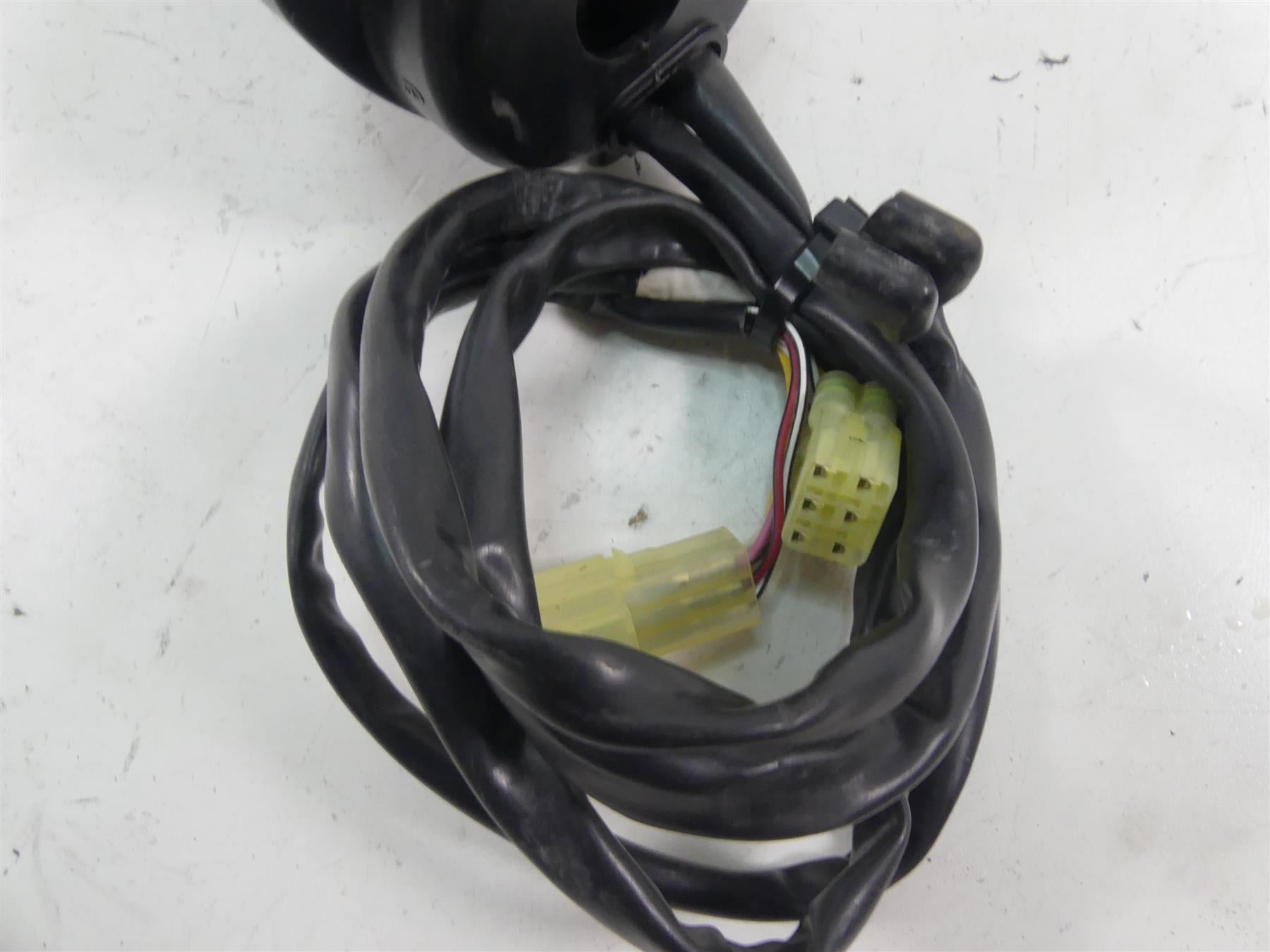 2018 Indian Scout Sixty Right Hand Start Kill Control Switch & Throttle 4014450 {{ shop.shopifyCountryName }} - Mototech271