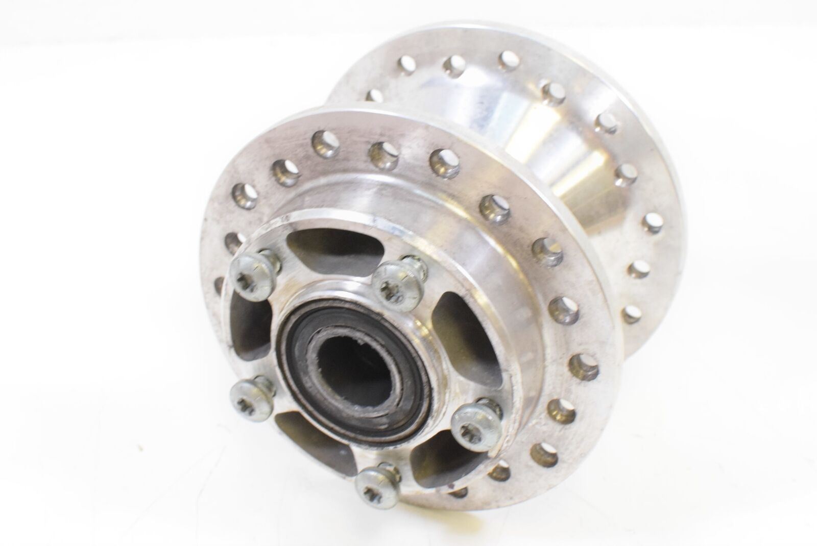 2007 Harley VRSCX V-Rod Front Wheel 1" Axle Hub Spoke Mount 43584-07 {{ shop.shopifyCountryName }} - Mototech271