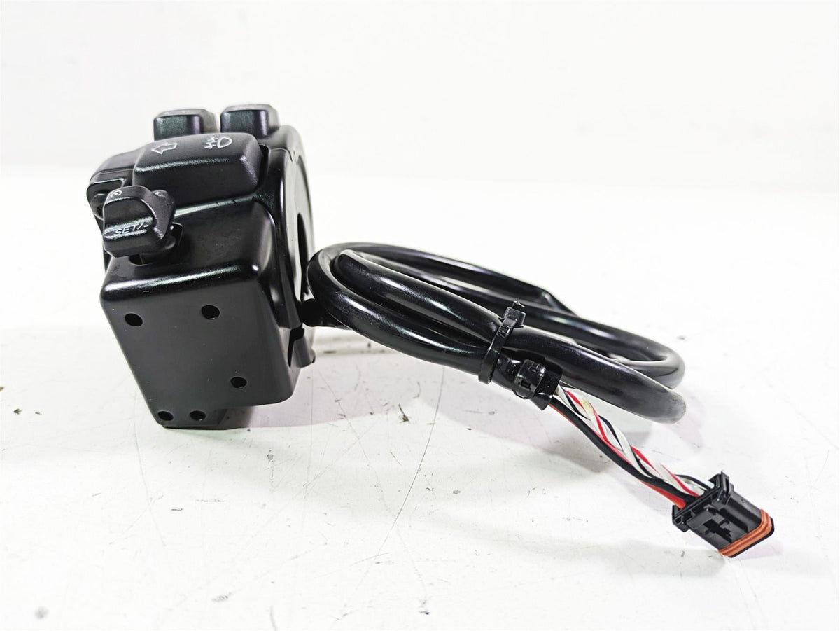 2019 Harley FLHCS Softail Heritage Left Hand Cruise Control Switch 71500470 {{ shop.shopifyCountryName }} - Mototech271