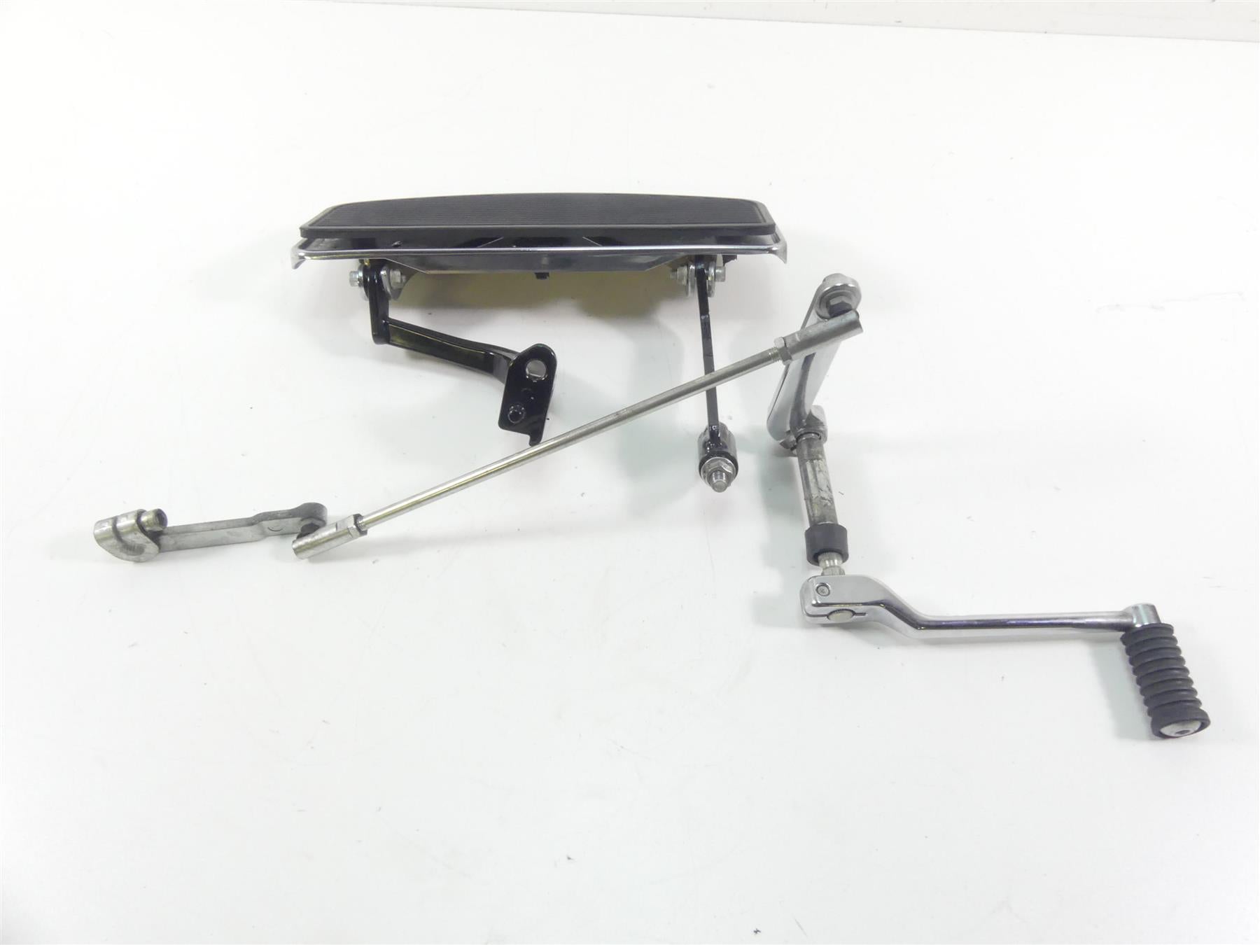 2016 Harley Touring FLHTP Electra Glide Left Floor Board & Shifter 50622-09 {{ shop.shopifyCountryName }} - Mototech271