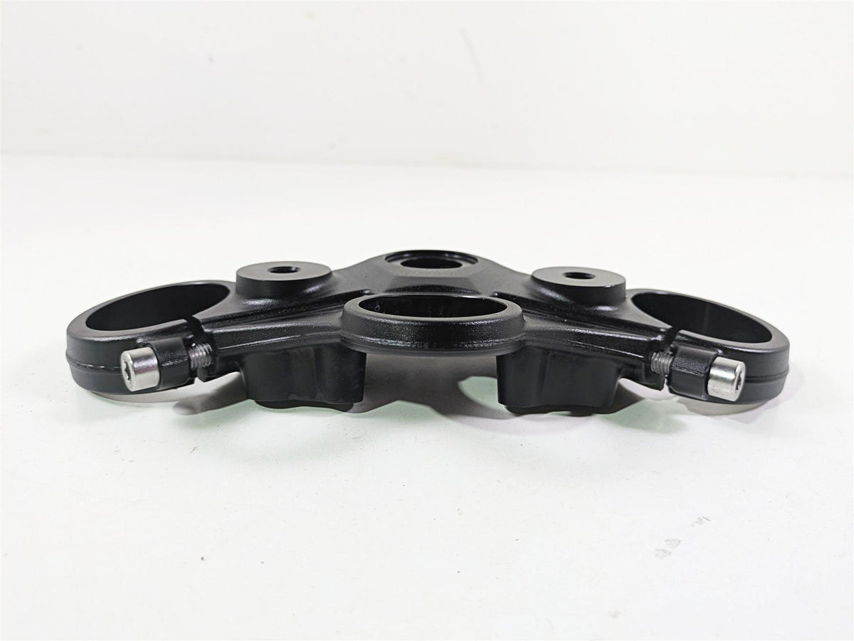 2024 Triumph Street Triple 765 R Upper Triple Tree Steering Clamp T2041726 {{ shop.shopifyCountryName }} - Mototech271