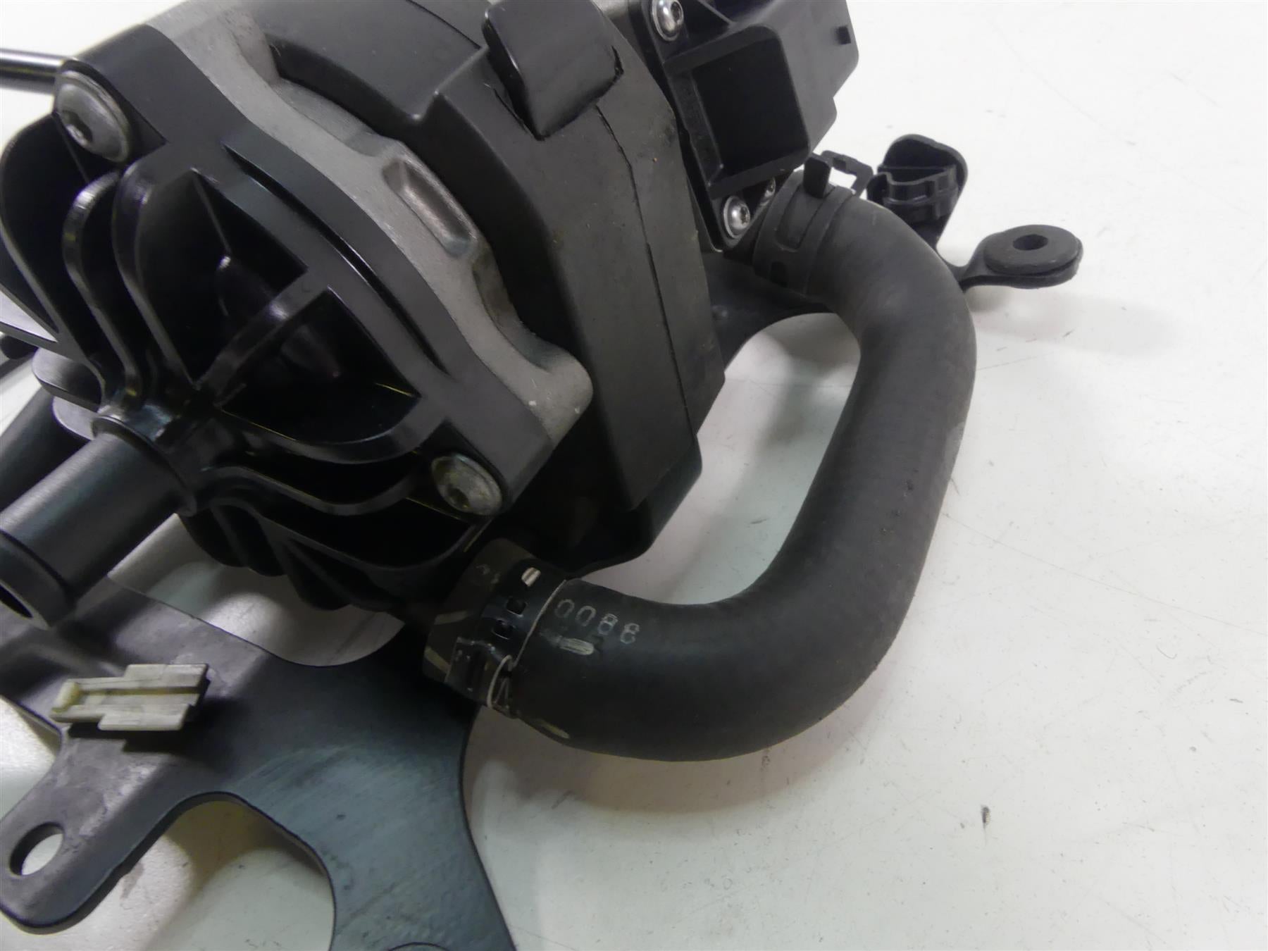 2017 Harley Touring FLHTKL Electra Glide Water Pump Coolant & Lines Set 26600048 {{ shop.shopifyCountryName }} - Mototech271