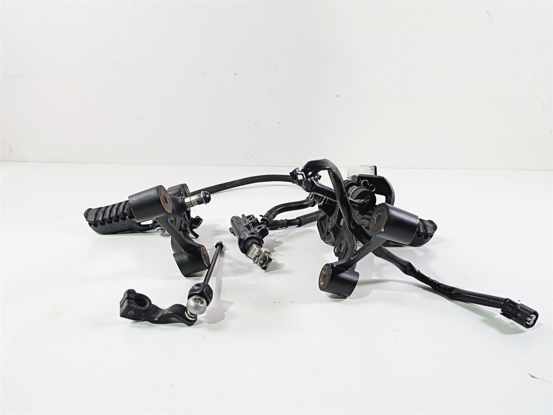 2021 Honda CMX500 Rebel Left Right Foot Peg Rest Set 50600-K87-A00 50700-K87-A00 {{ shop.shopifyCountryName }} - Mototech271