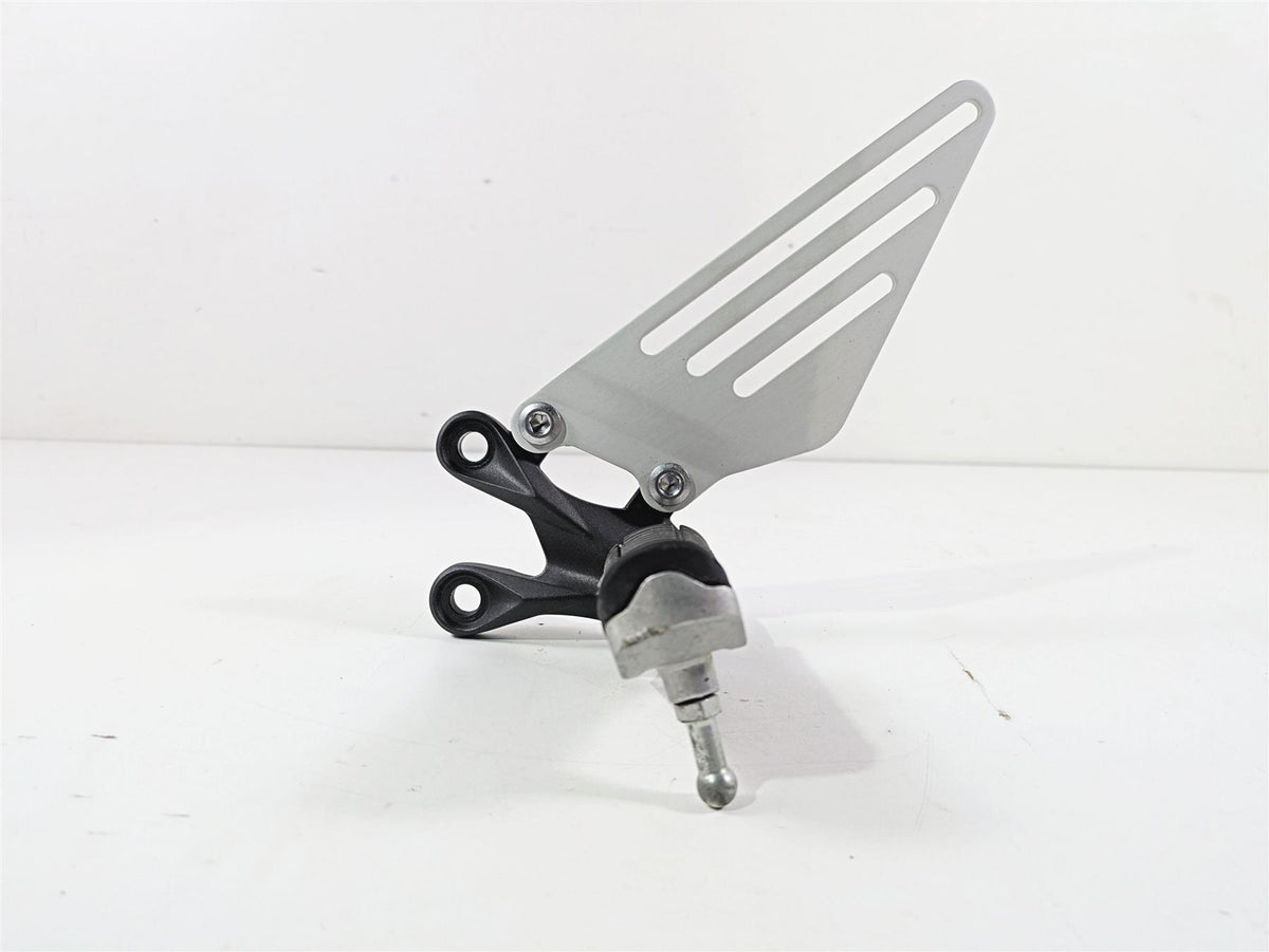 2023 Kawasaki ZX1400 ZX14R Ninja Front Left Rider Foot Peg Footpeg 35063-1337 {{ shop.shopifyCountryName }} - Mototech271