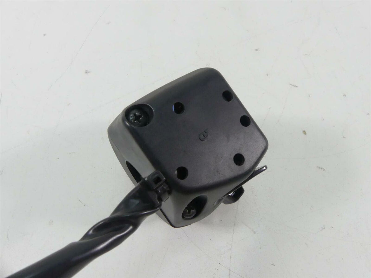 2020 Yamaha VMX17 1700 Left Hand Control Switch Blinker Signal 2S3-83972-00-00 {{ shop.shopifyCountryName }} - Mototech271