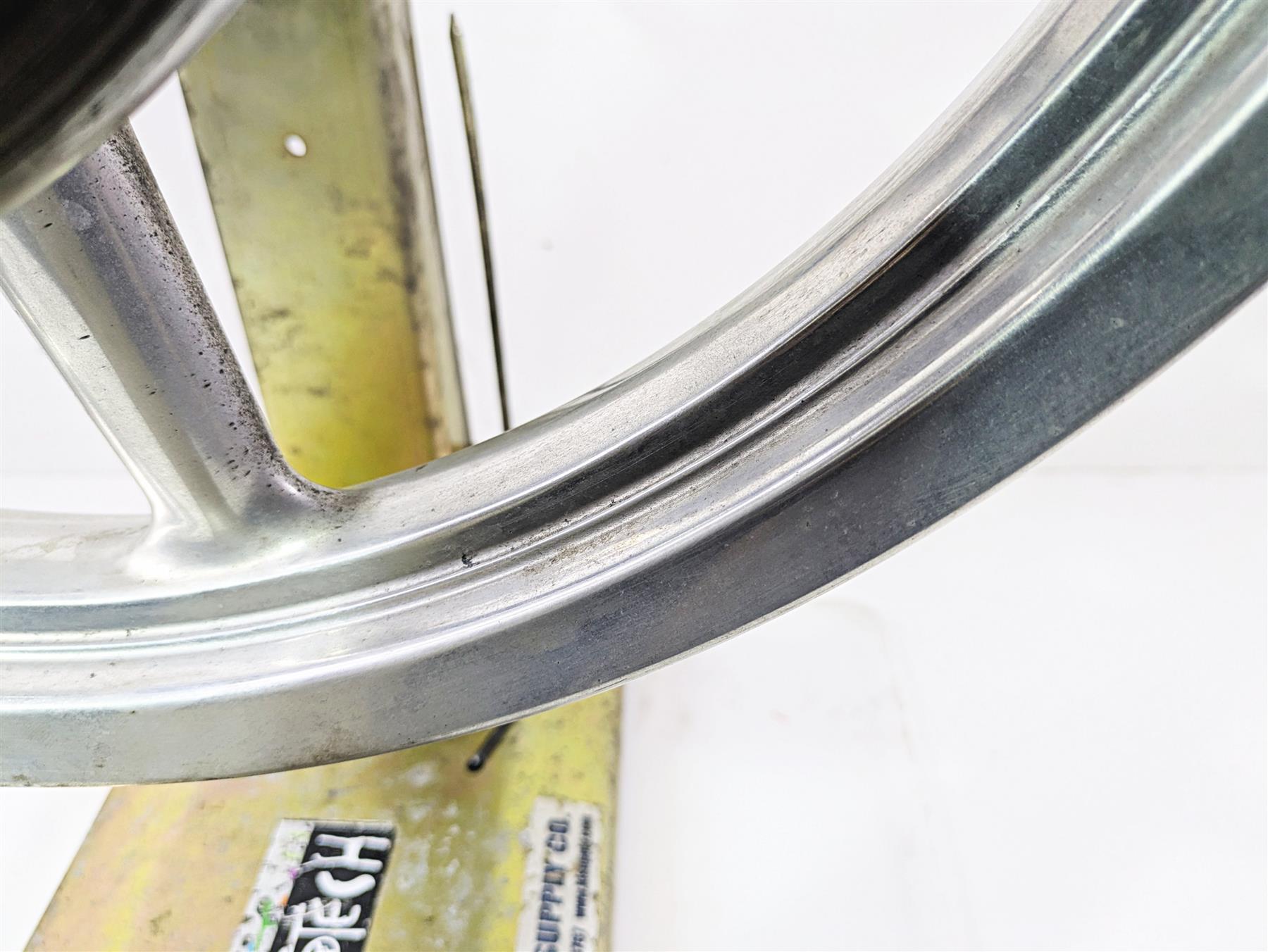2008 Harley FXCWC Softail Rocker Straight 19x2.15 Front Wheel Rim 41877-08 {{ shop.shopifyCountryName }} - Mototech271