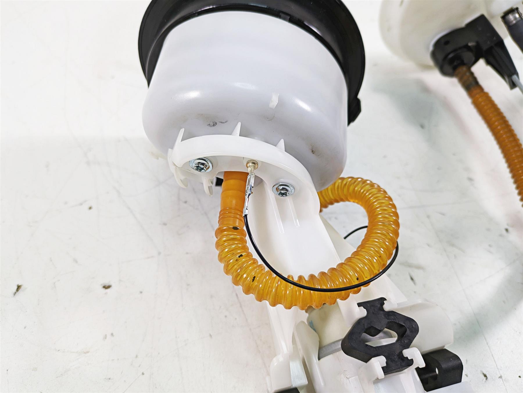 2007 BMW R1200GS K255 Adv Fuel Gas Petrol Pump - Tested 16147708047 {{ shop.shopifyCountryName }} - Mototech271