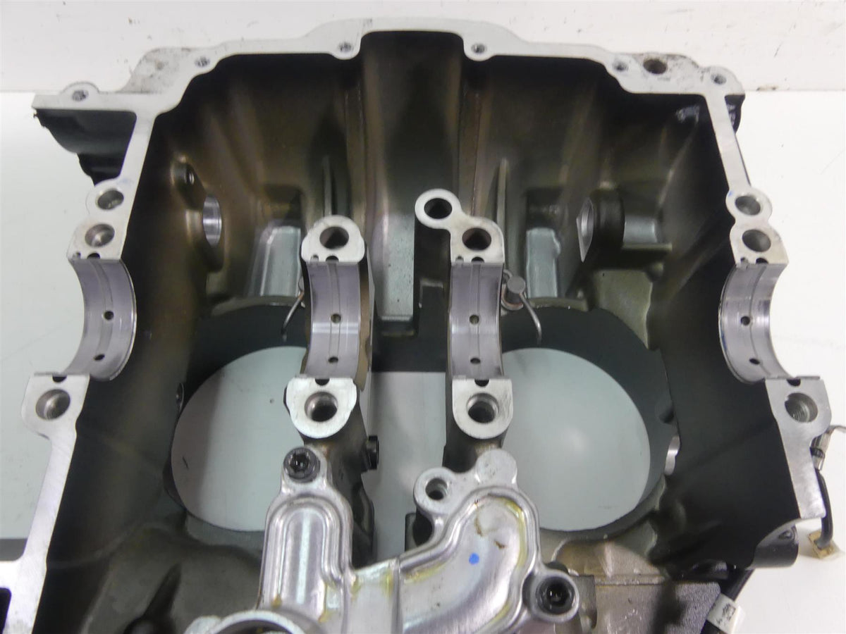 2017 Triumph Thruxton 1200 R Engine Motor Case Housing Set 4K T1162953 {{ shop.shopifyCountryName }} - Mototech271
