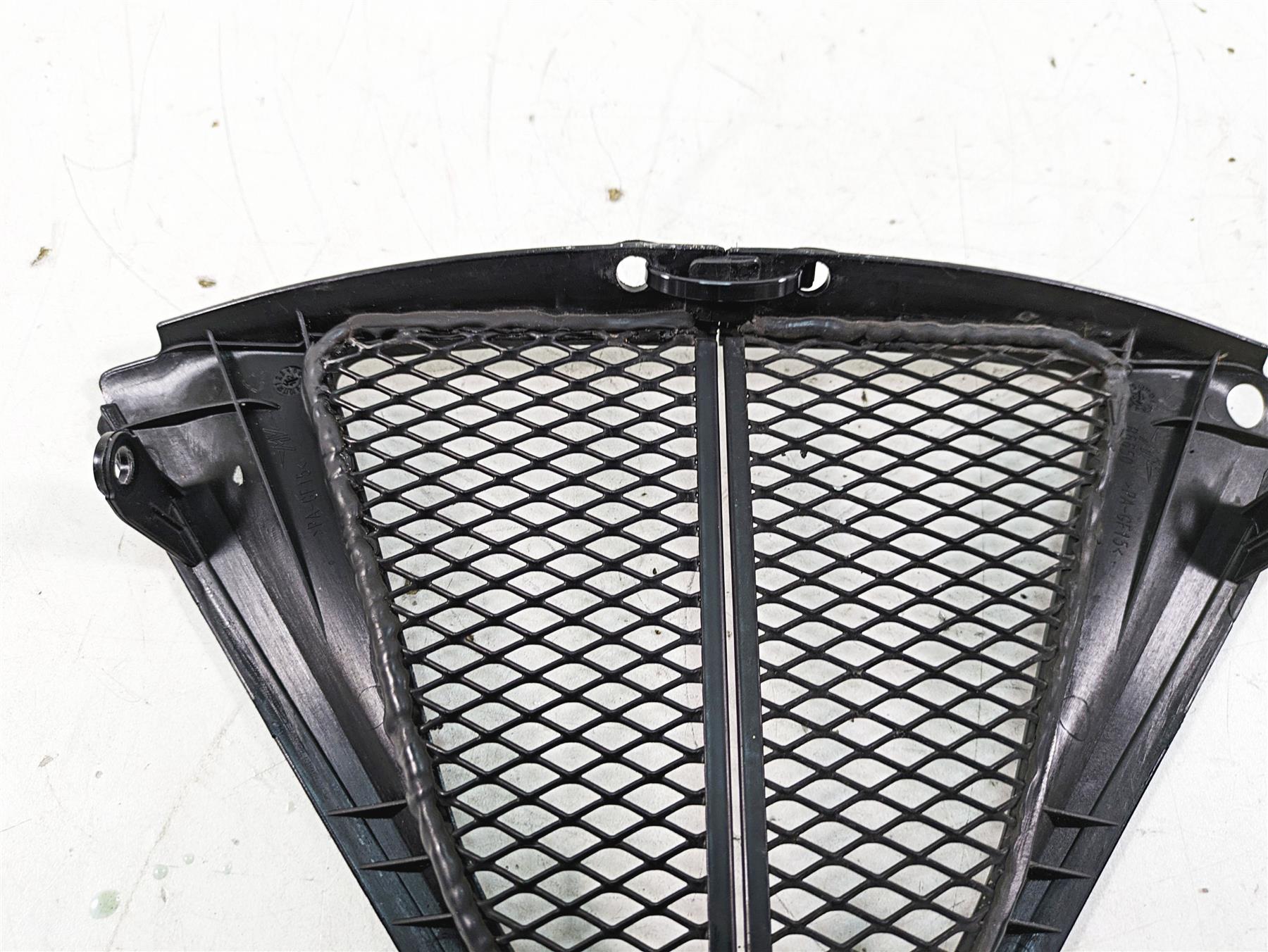 2013 MV Agusta F3 675 ERA Oil Cooler Cover Grill Set 8000B6650 {{ shop.shopifyCountryName }} - Mototech271