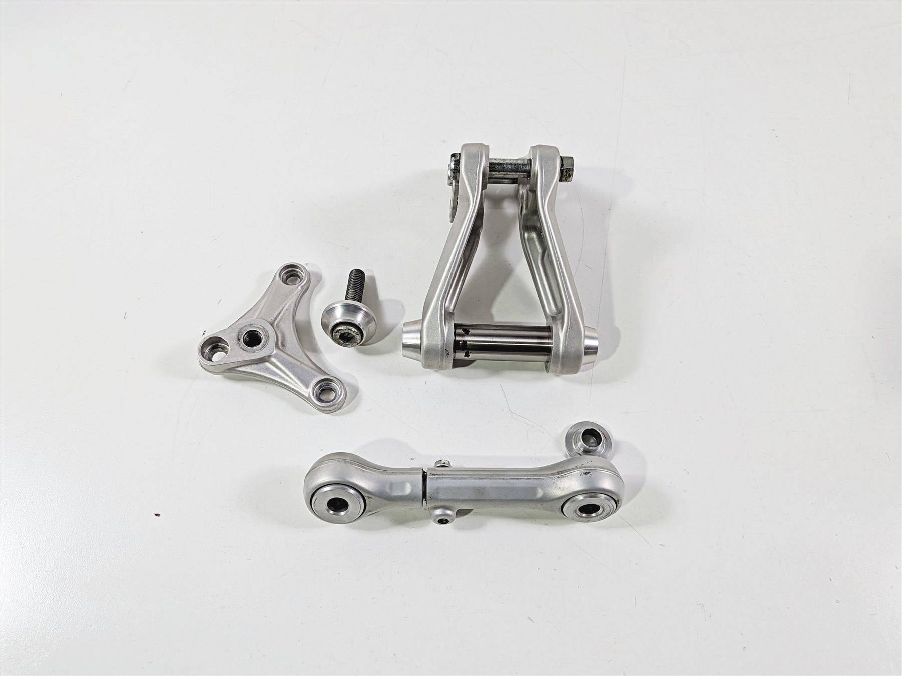 2017 Ducati Panigale 1299 Rear Shock Linkage Dogbone Rocker Arm Set 37211171BA-Mototech271