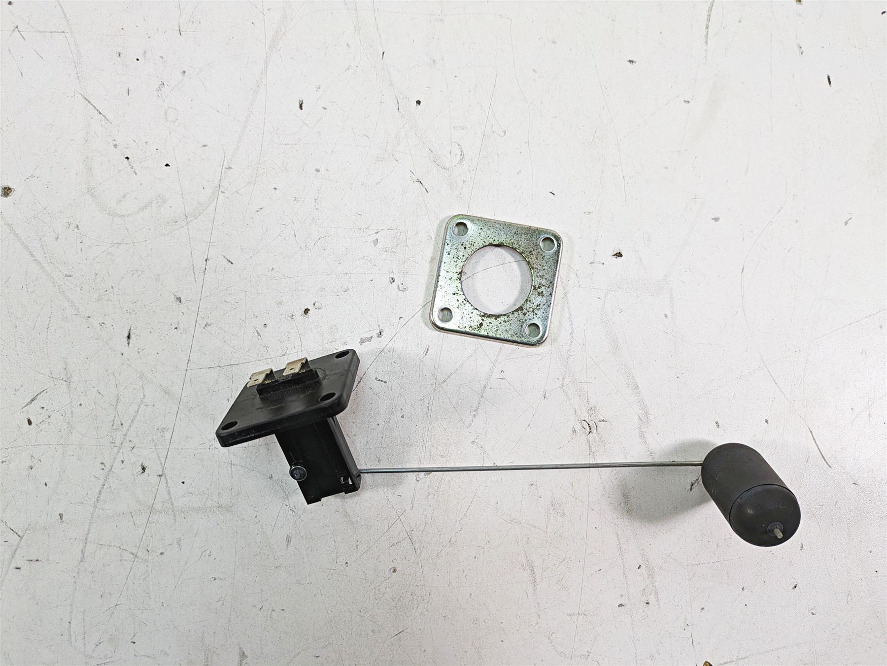 2014 Moto Guzzi California 1400 T Fuel Gas Petrol Level Sender Gauge B063706 {{ shop.shopifyCountryName }} - Mototech271