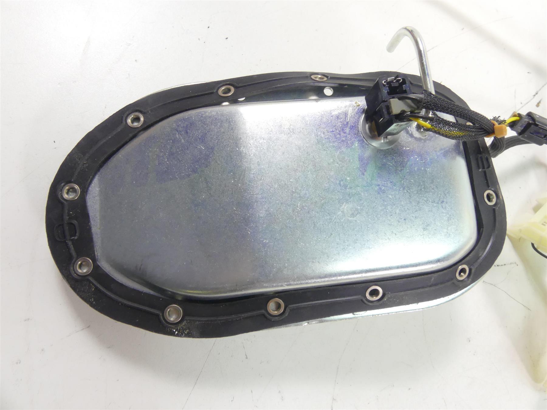 2015 Harley FXDL Dyna Low Rider Fuel Gas Petrol Pump & Sending Unit 75246-04A {{ shop.shopifyCountryName }} - Mototech271